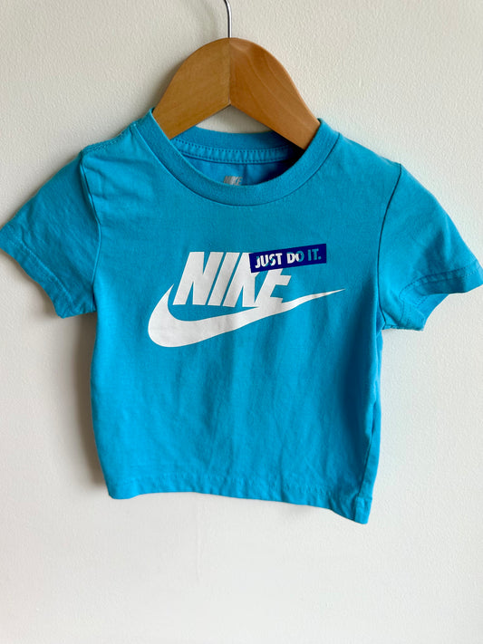 Nike T-shirt / 2T