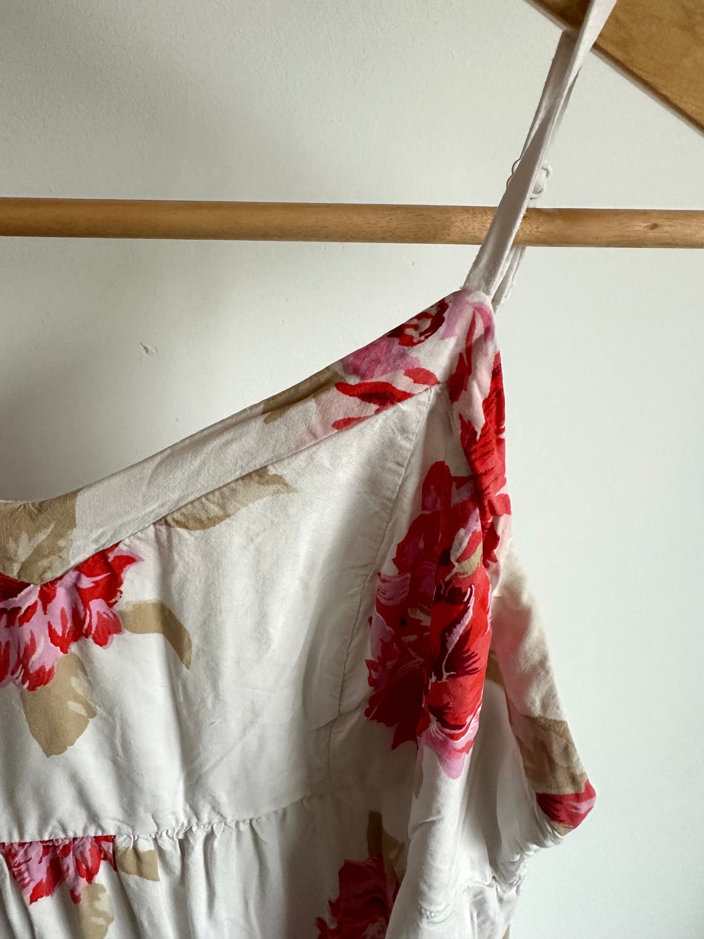 White Floral Maternity Dress / XS