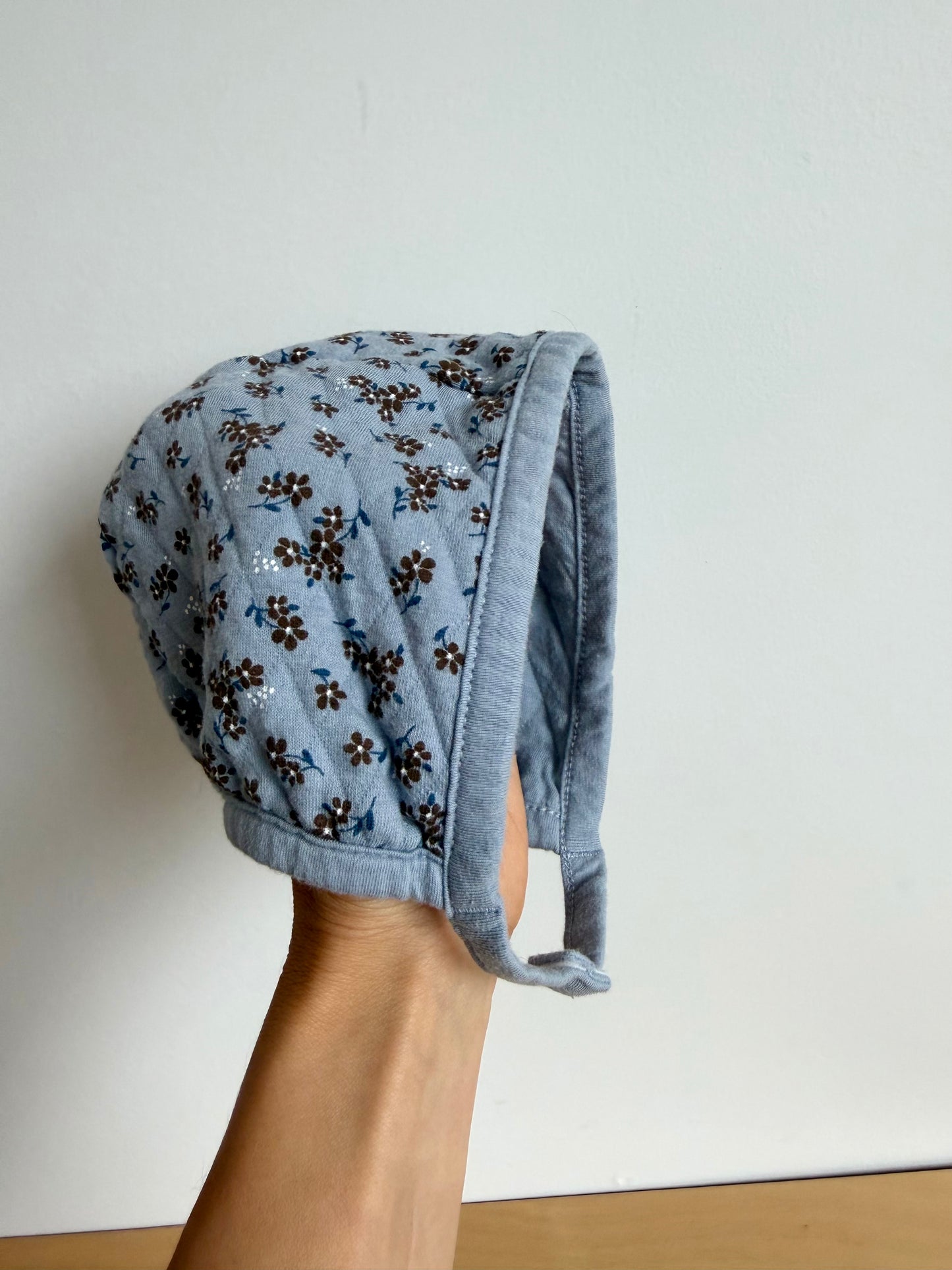 Blue Quilted Brown Flower Bonnet / 3-6m