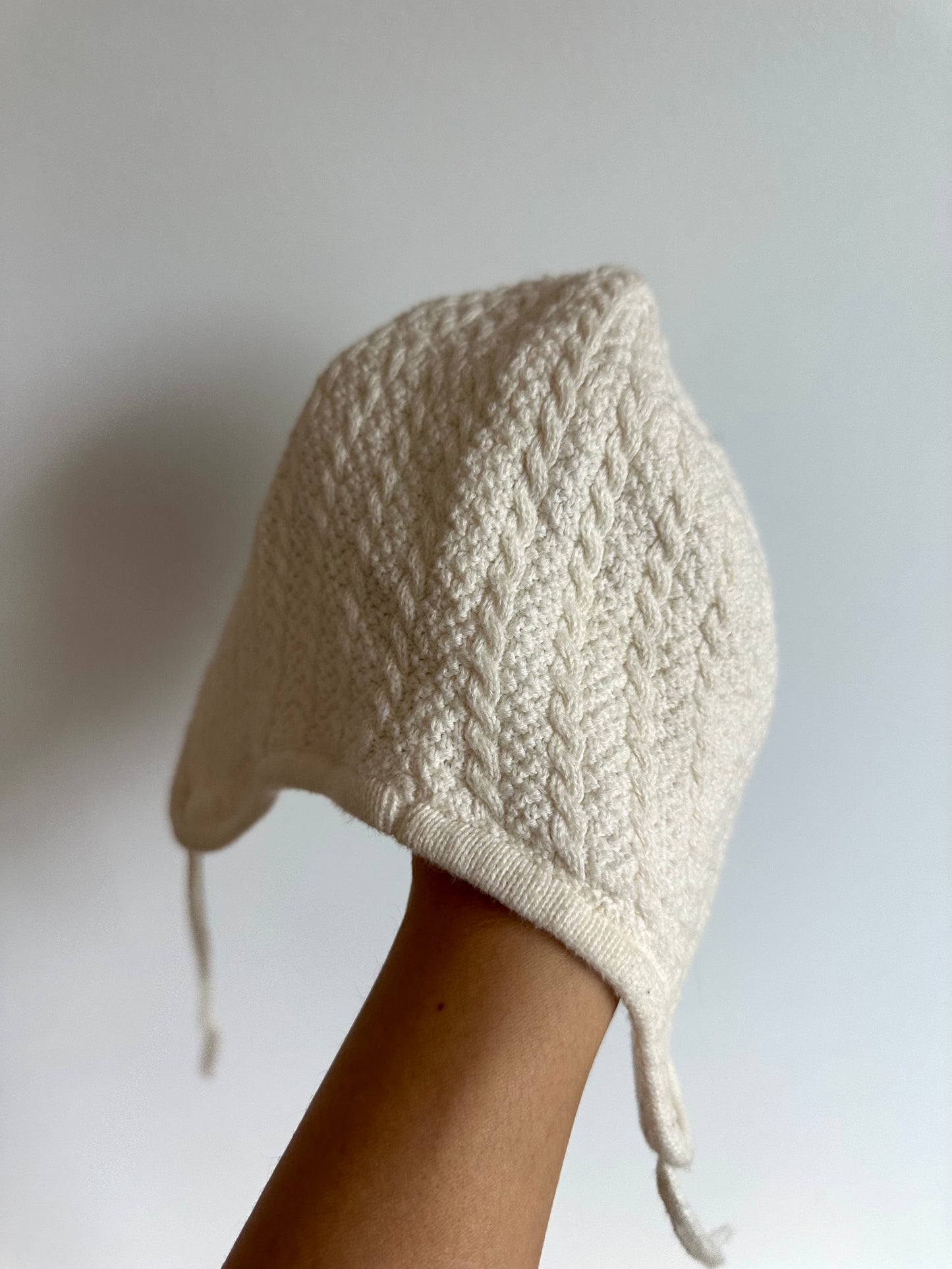 Newbie Cream Toque / 12-24m