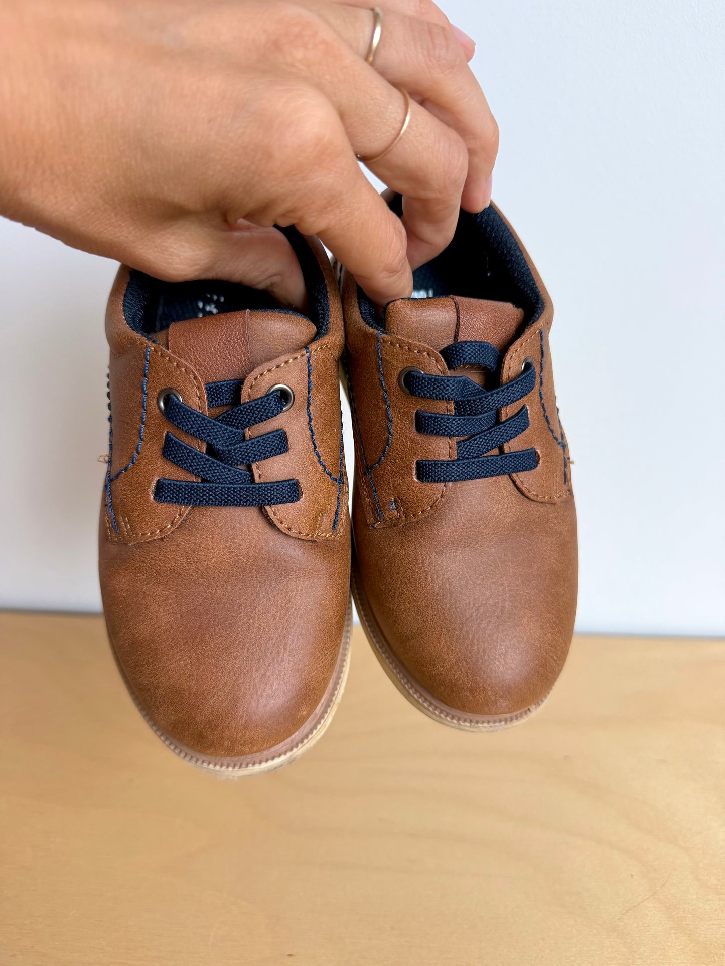 Brown Elastic Laces Shoes / Size 9 Toddler