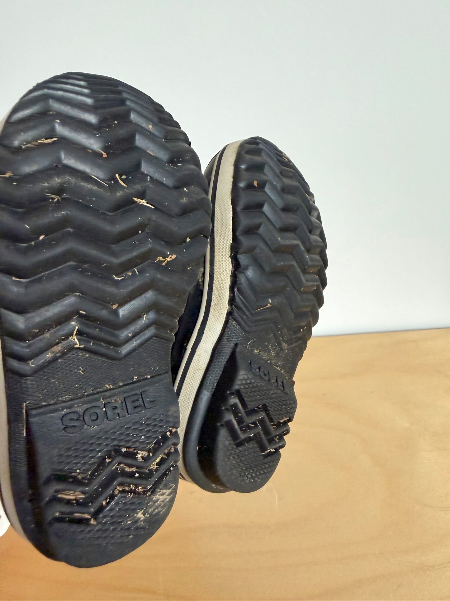 Sorel Waterproof Black Boots / Size 8 Toddler