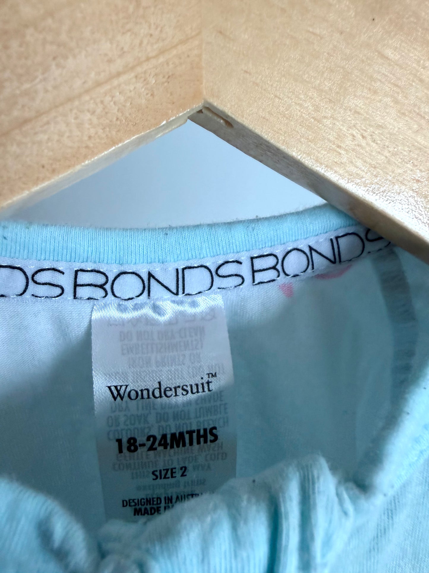 BONDS Apple Wondersuit / 18-24m