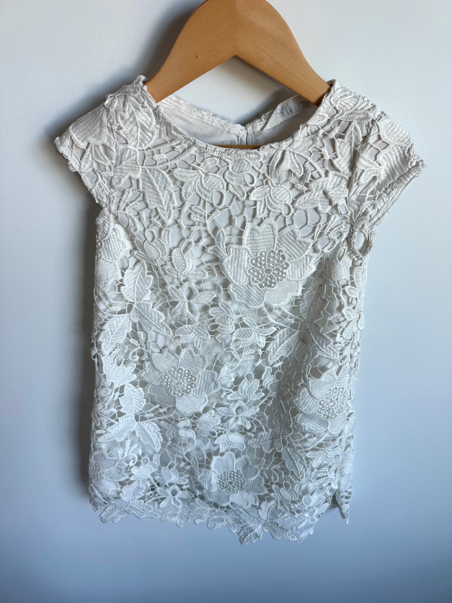 H&M White Doily Dress / 4-5 years