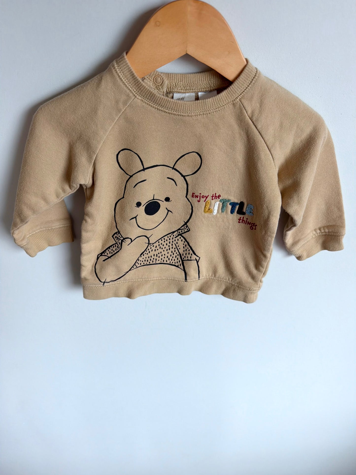 H&M Tan Winnie the Pooh Crewneck / 6-9m
