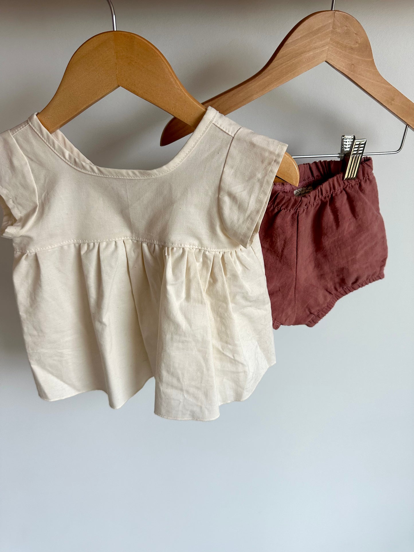 White Top + Crimson Shorts Set / 12-24m