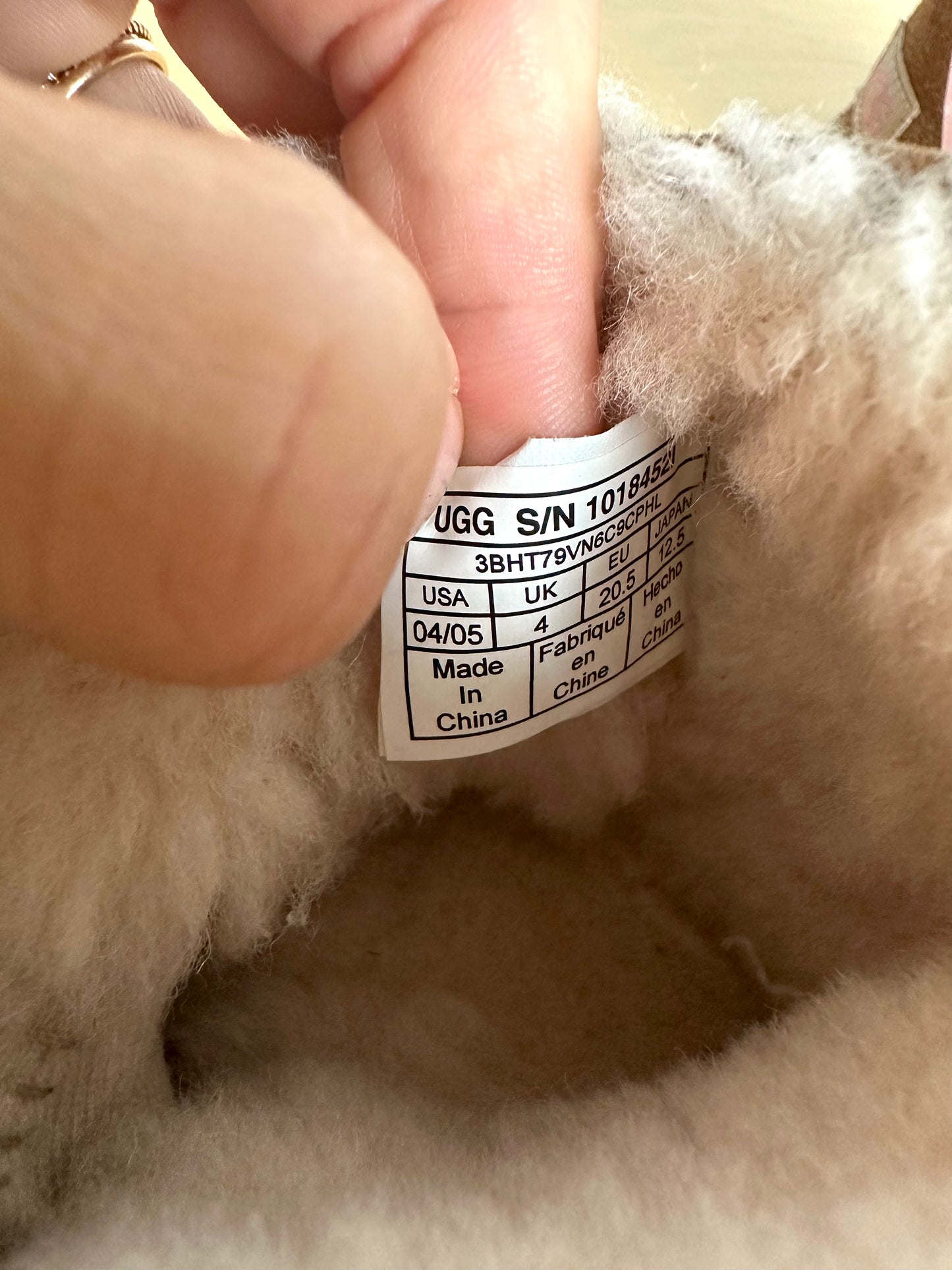 UGG Boots with Pink Bow / Size 4-5 Toddler