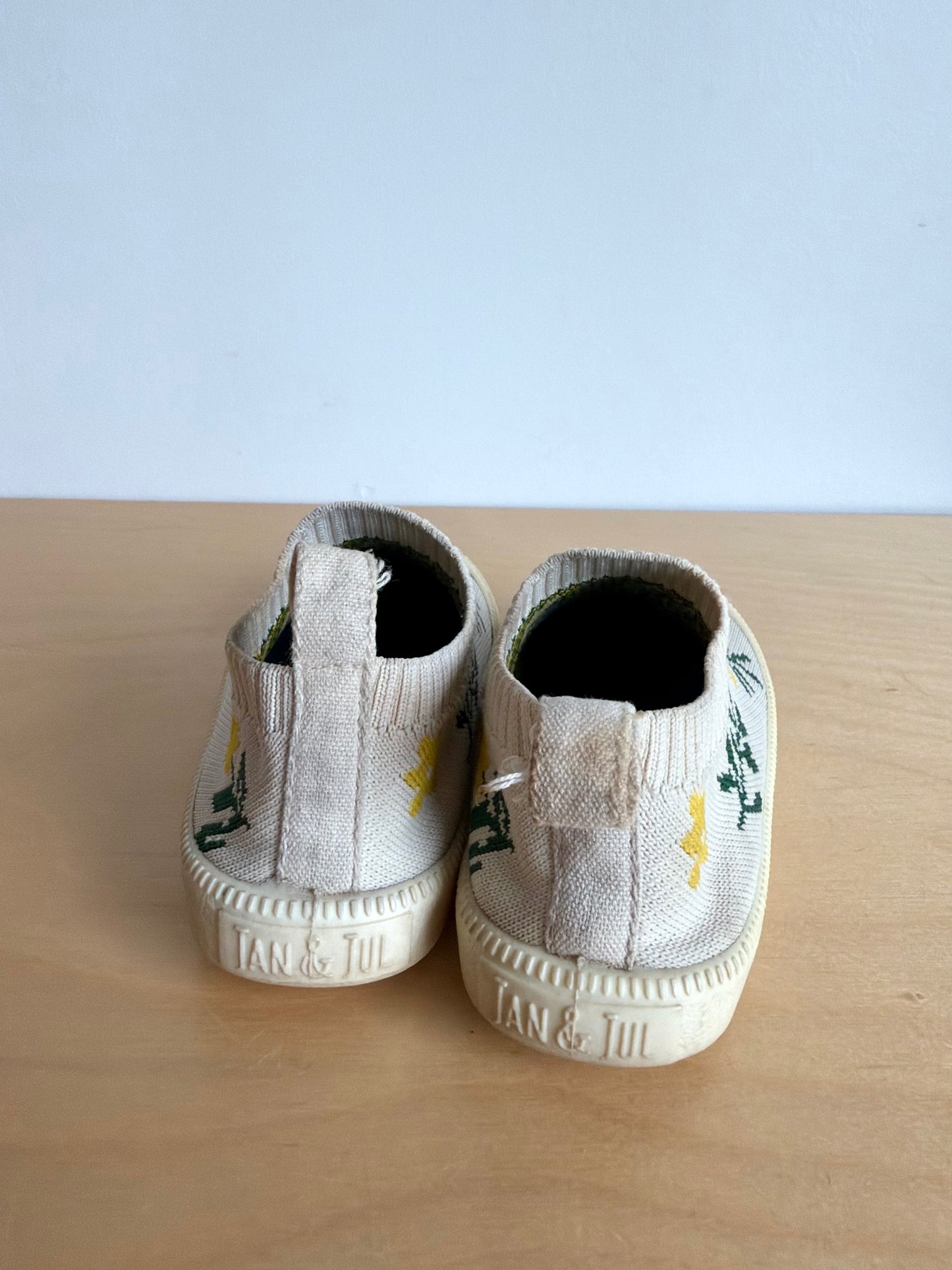 Jan & Jul Yellow Flower Knit Slip On Shoes / Size 7 Toddler