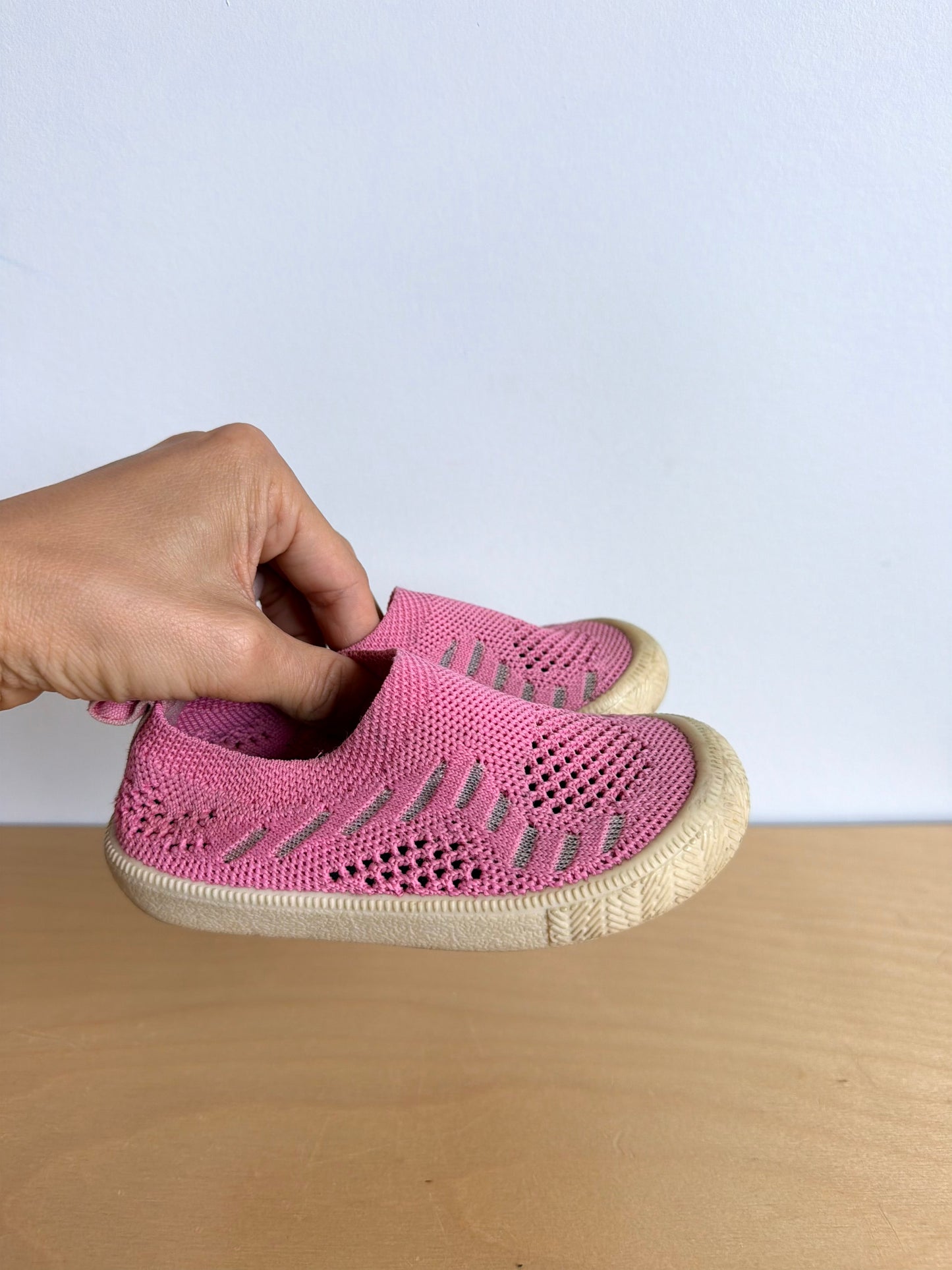 Jan & Jul Pink Knit Slip On Shoes / Size 7.5 Toddler