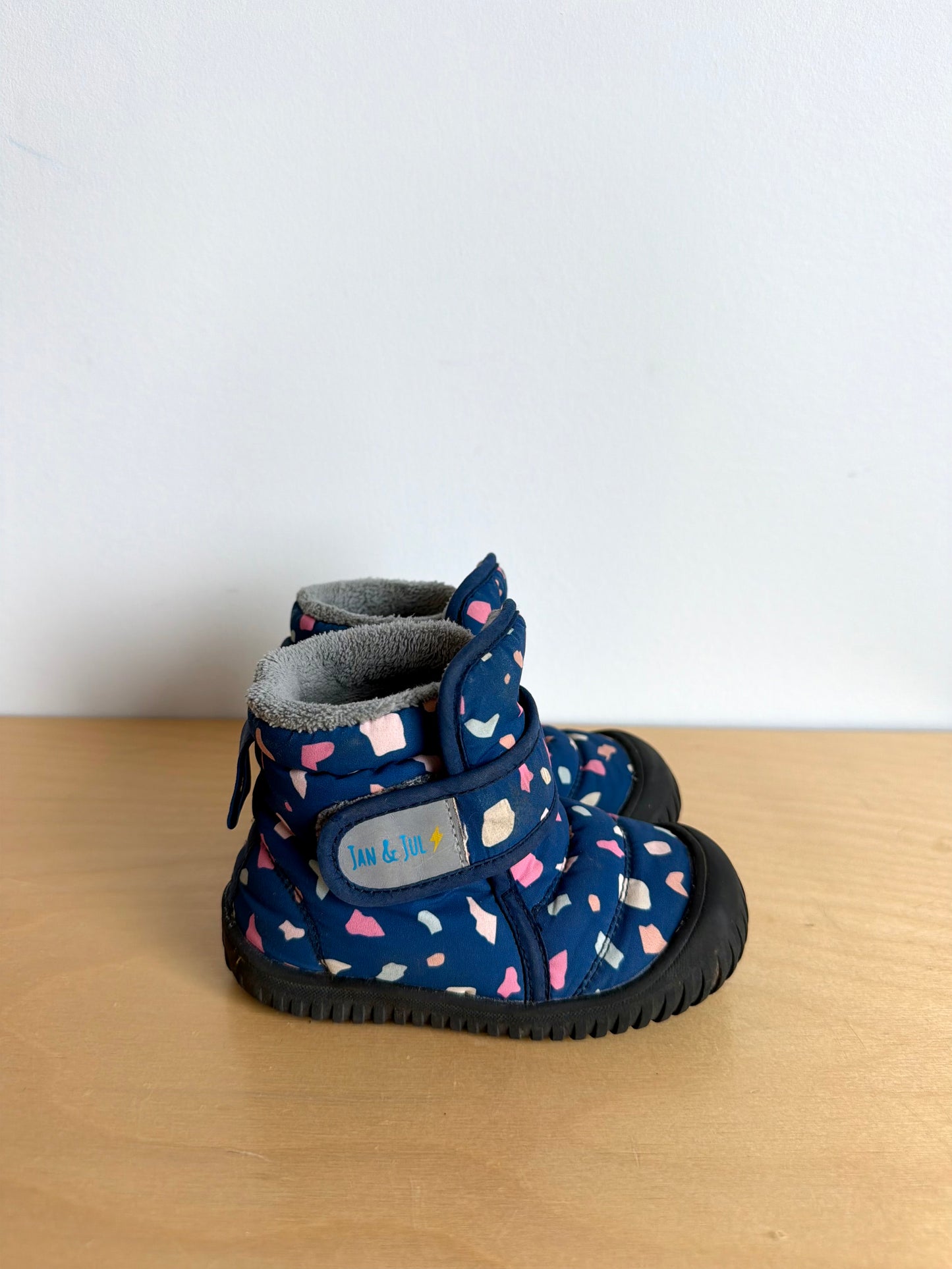 Jan & Jul Fleece Lined Winter Boots / Size 6 Toddler