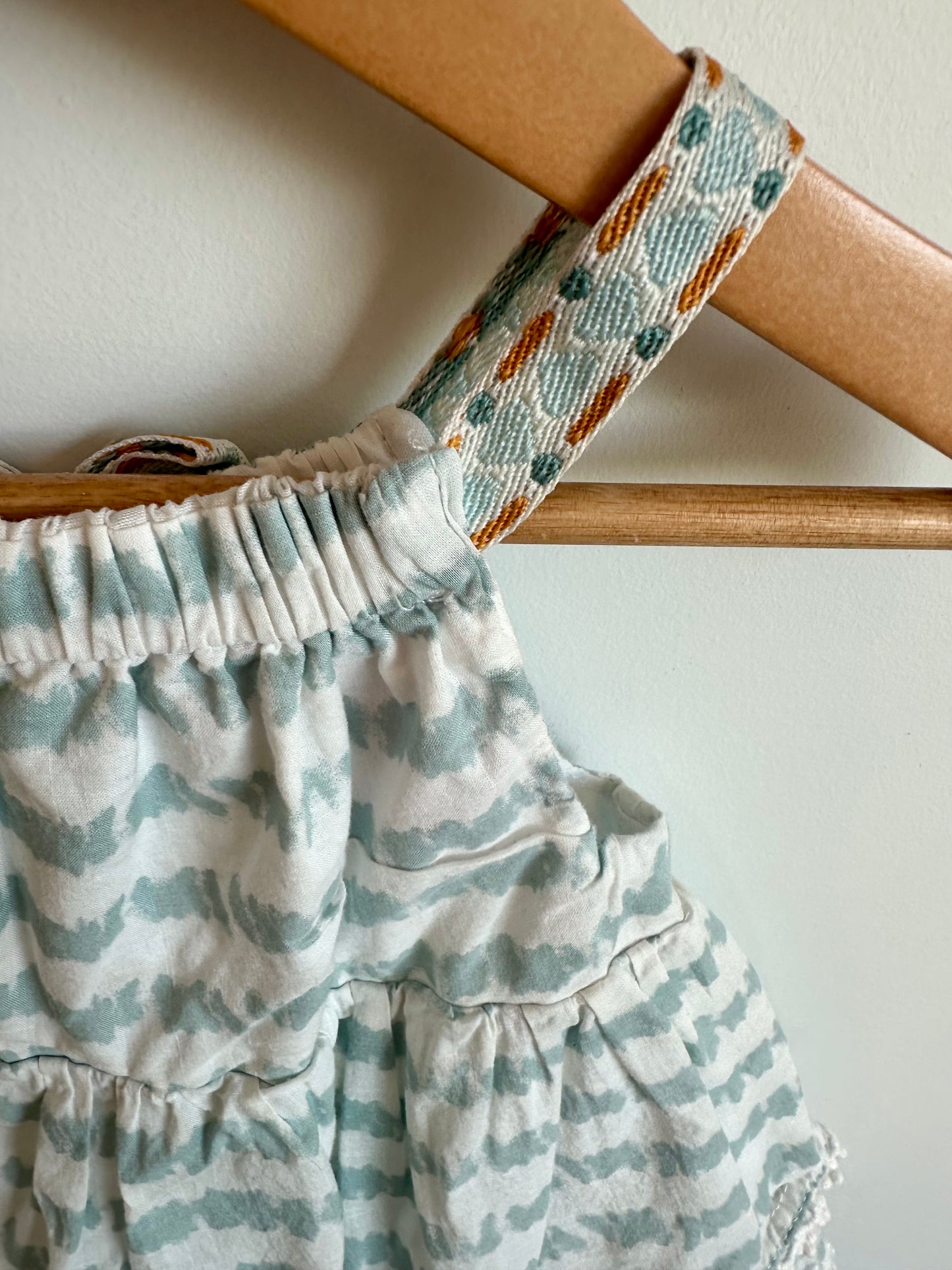 Tiered Sage and White Top / 2T
