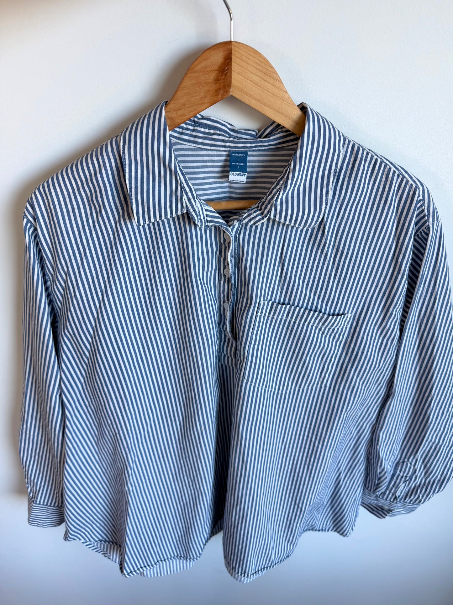 Striped Button Up Maternity Top / Large