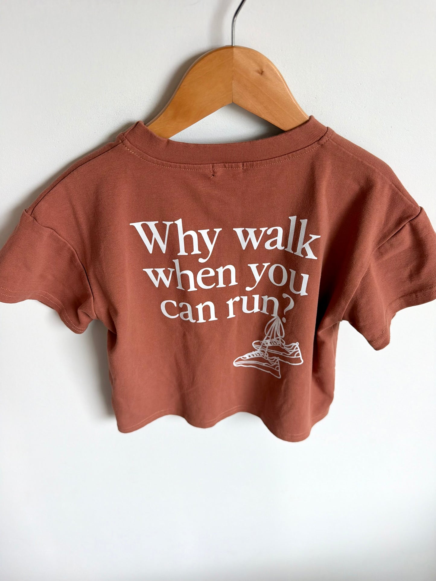 Roobear Why Walk Graphic T-shirt / 4T