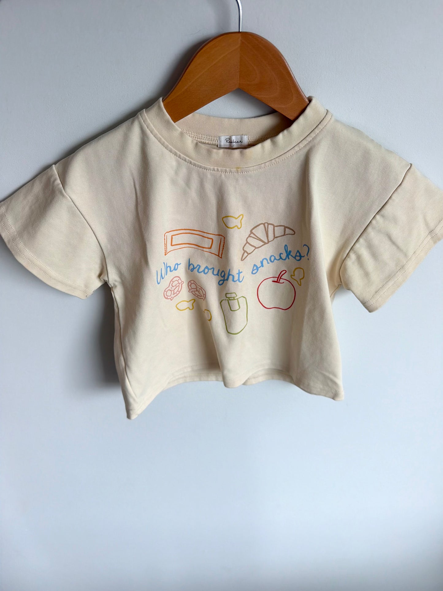 Roobear Who Brought Snacks Boxy T-shirt / 2T