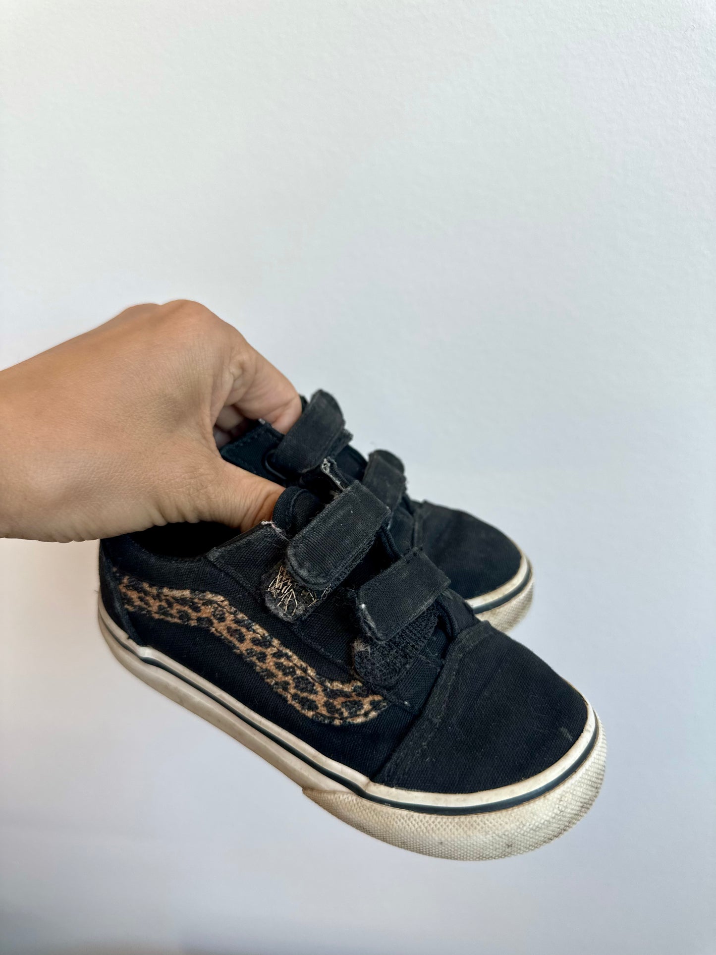 Vans Animal Print Sneakers / Size 8 Toddler