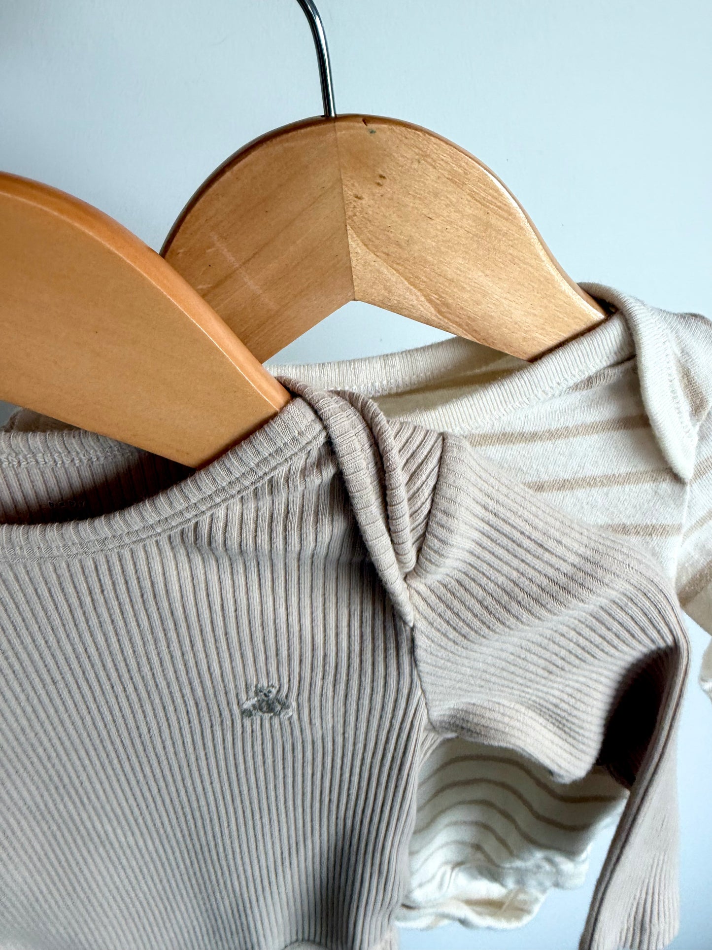 Ribbed and Striped Bodysuits (2) / 6-12m