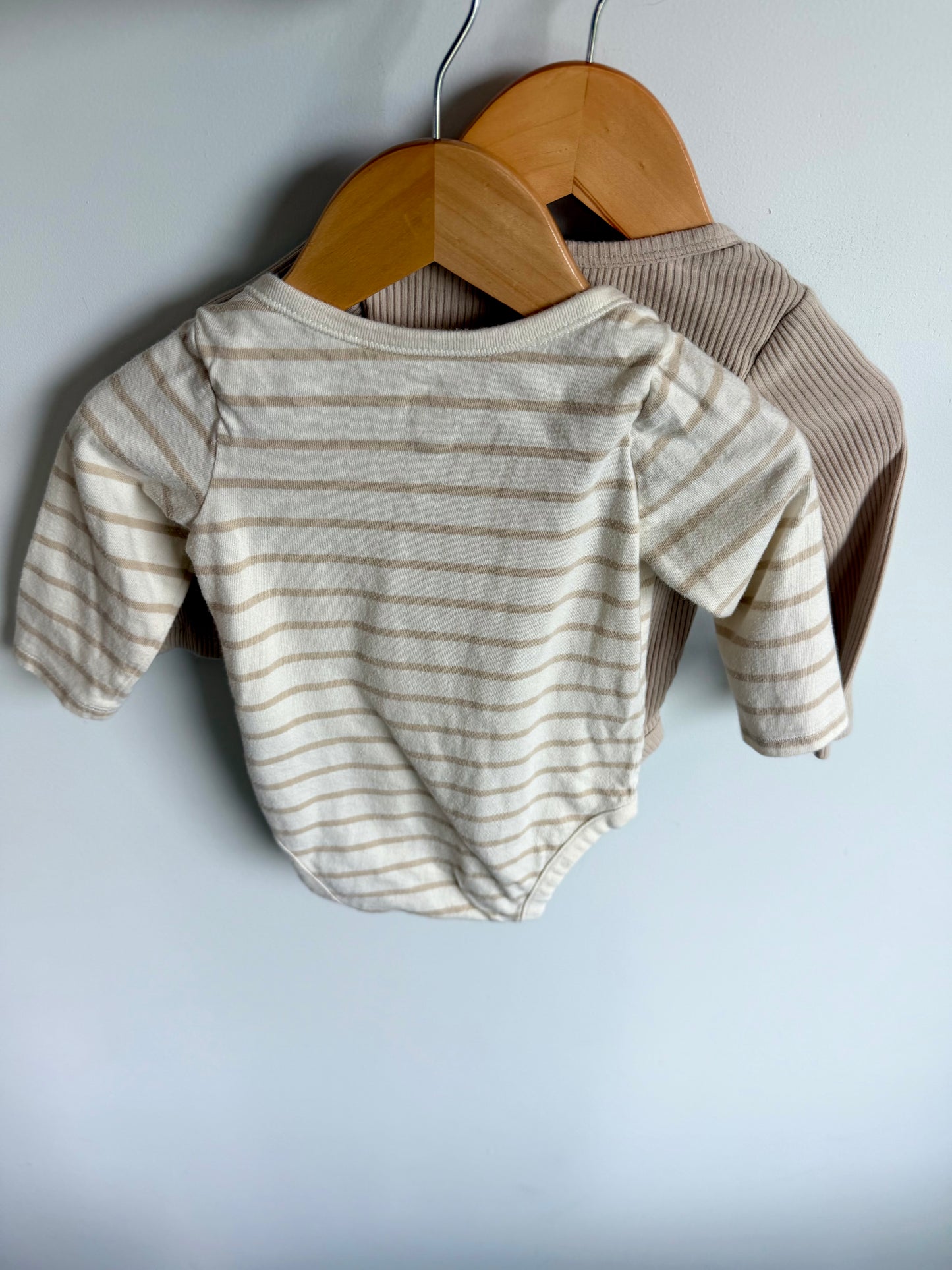 Ribbed and Striped Bodysuits (2) / 6-12m