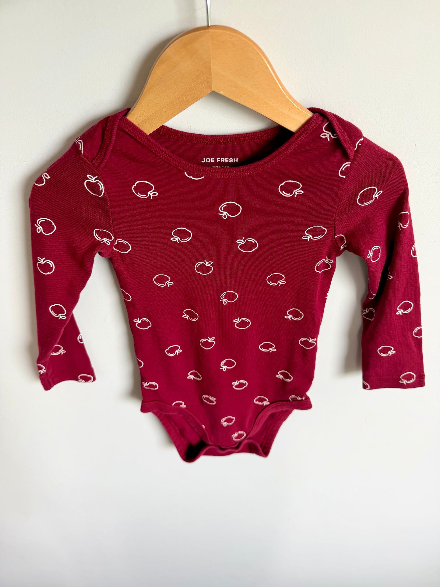 Apple Long Sleeve Bodysuit / 18-24m