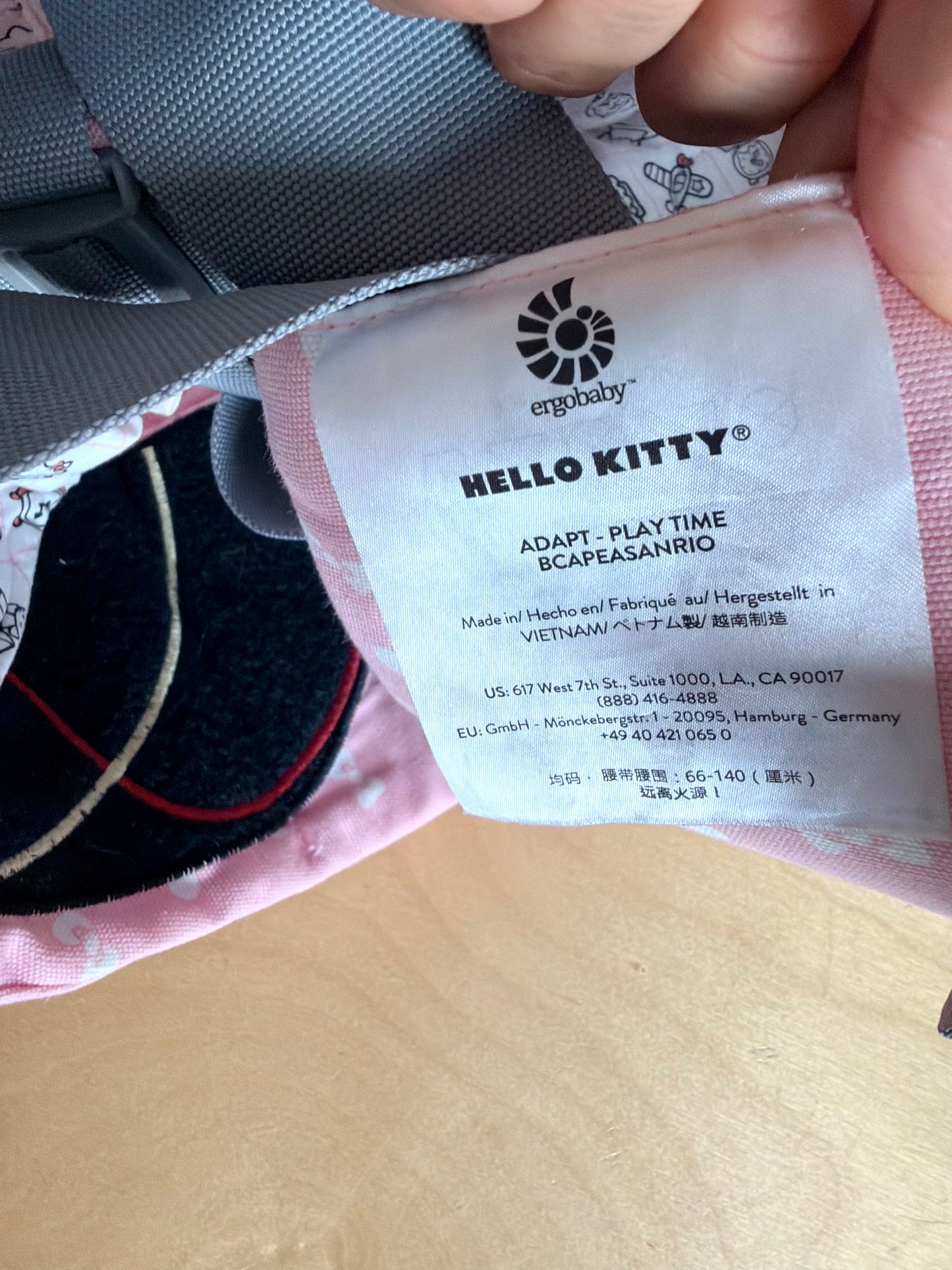 Hello Kitty Omni 360 Ergobaby Carrier / 7-45 lb (No Shipping)