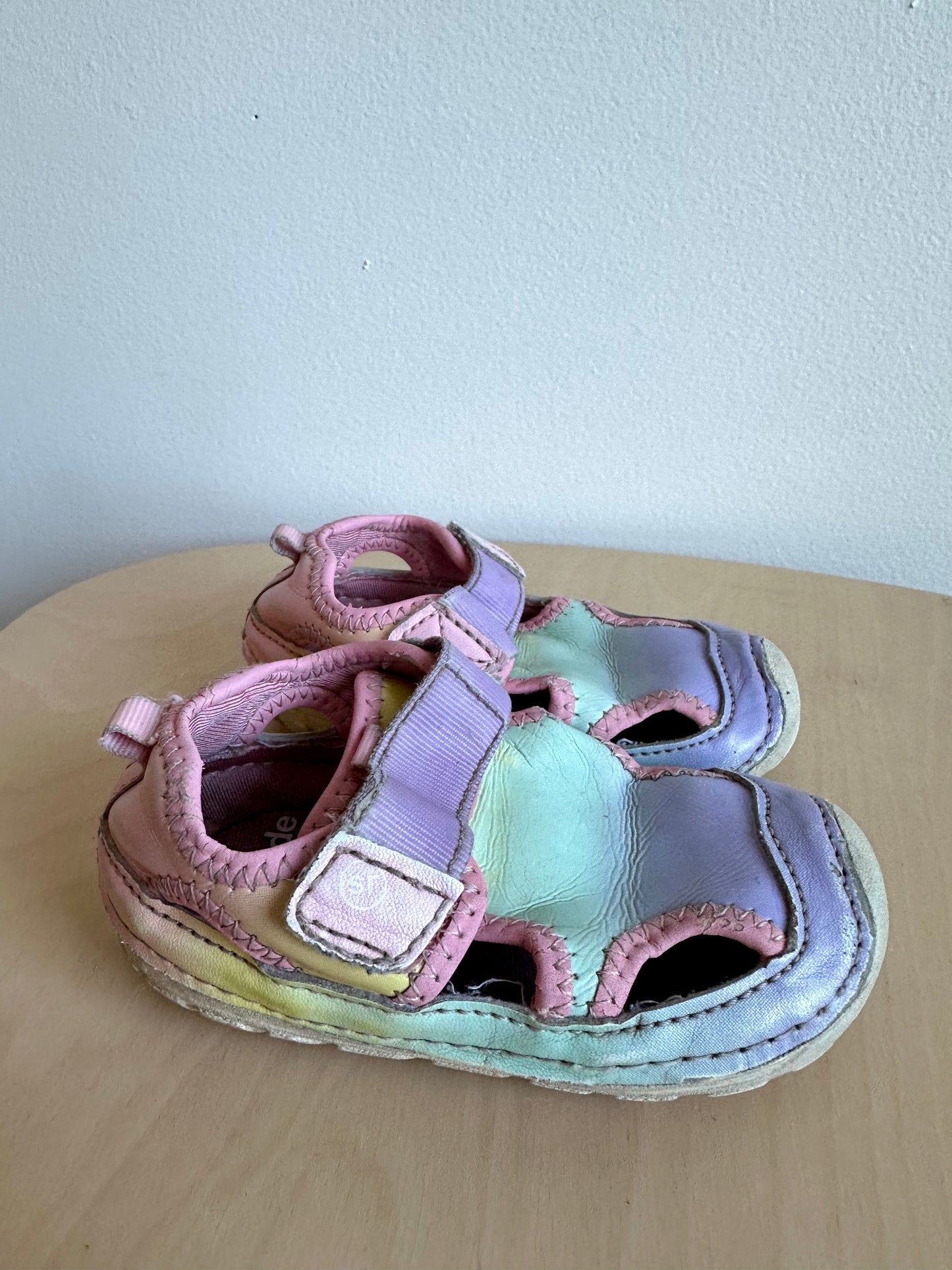 Ombre Sandals / Size 4 Toddler Footwear? (No Shipping)