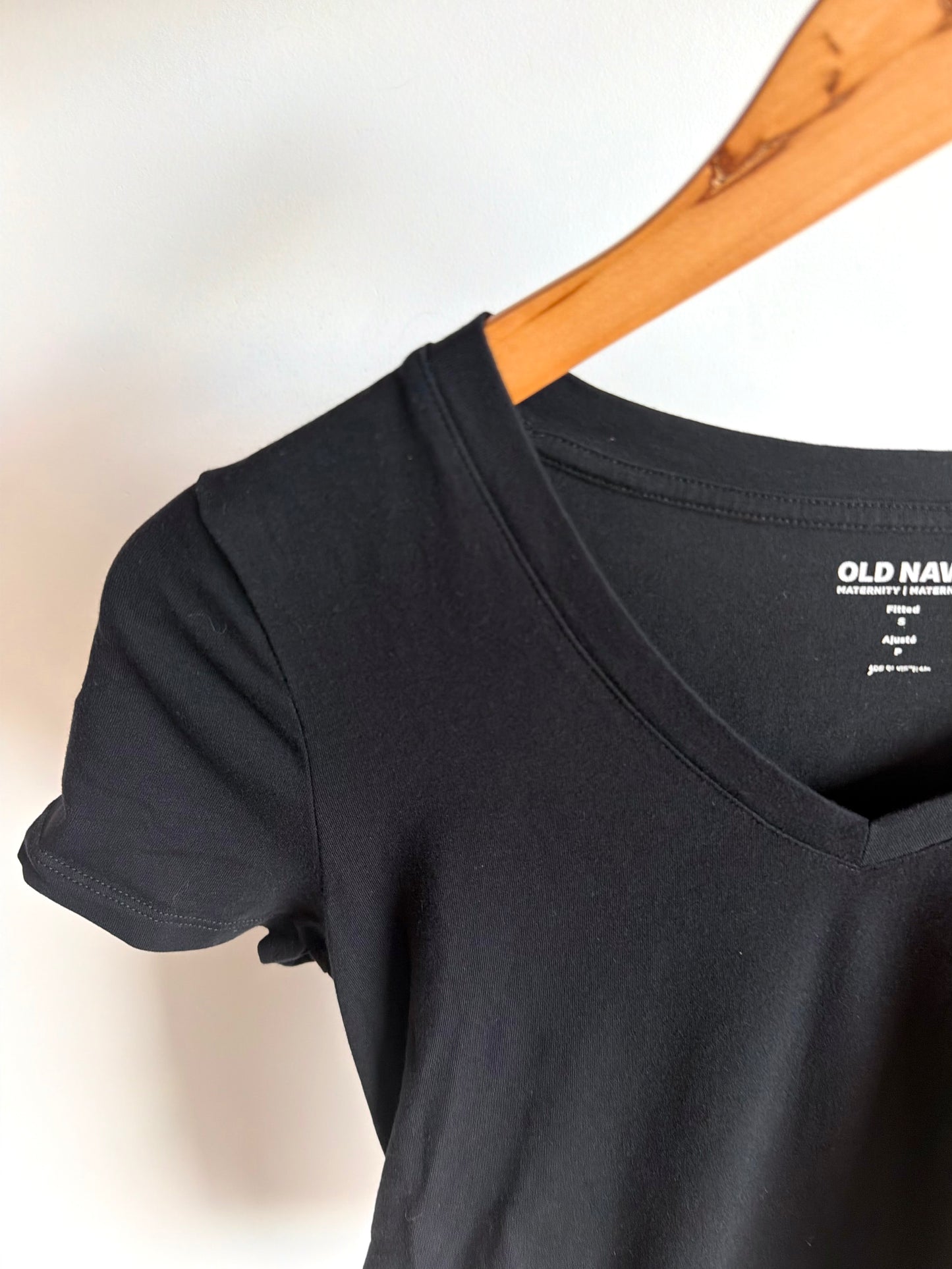 Fitted Maternity Black Top / Small