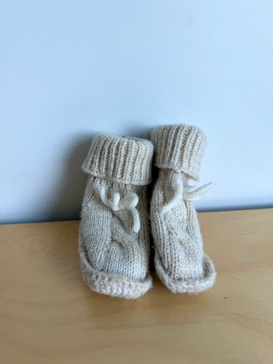 Handmade Oat Knit Slippers / 6-12m