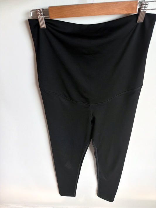 Black Athletic Maternity Leggings / Small