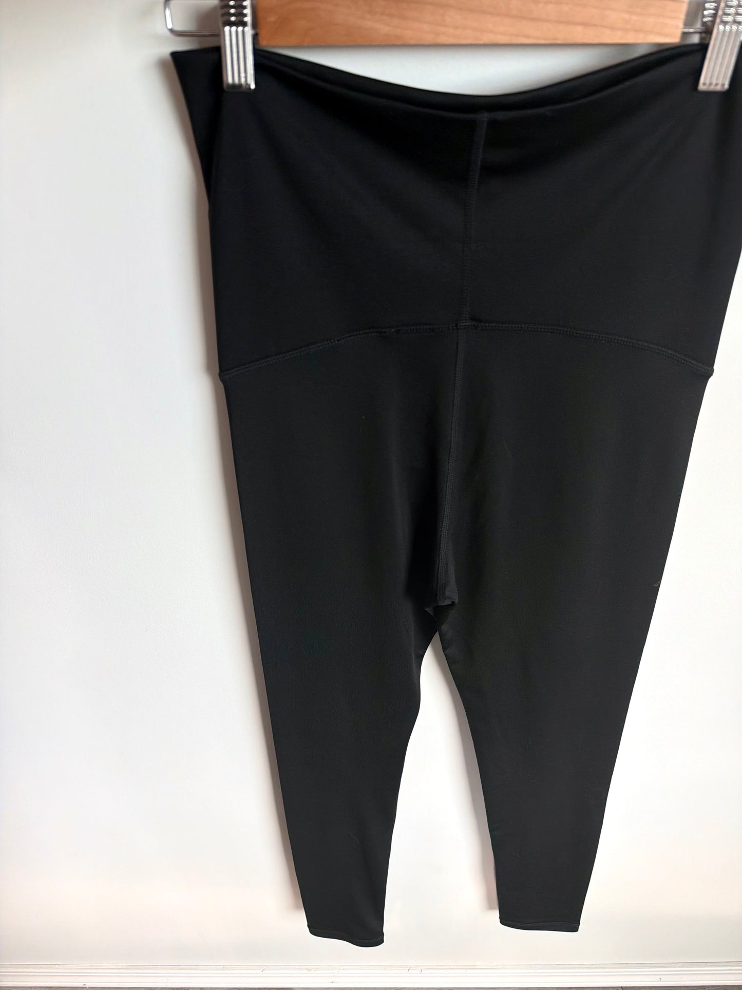 Black Athletic Maternity Leggings / Small