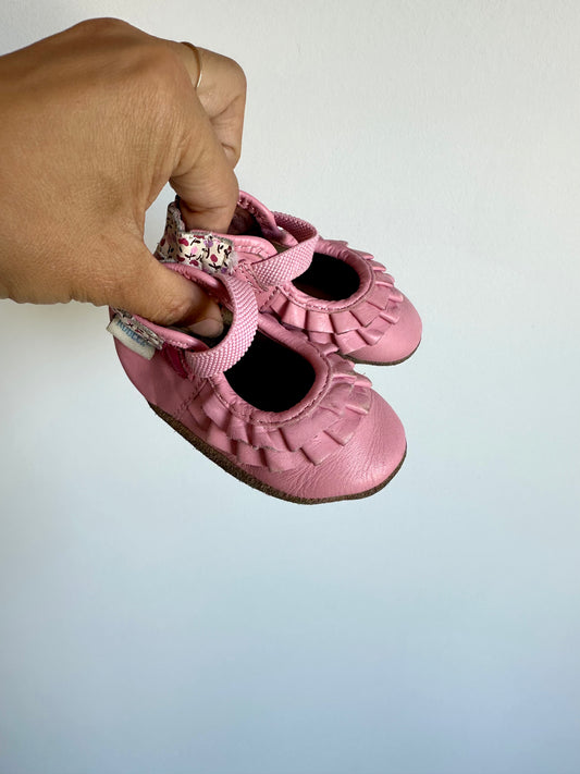 Pink Ruffle Soft Sole Shoes / 0-6m