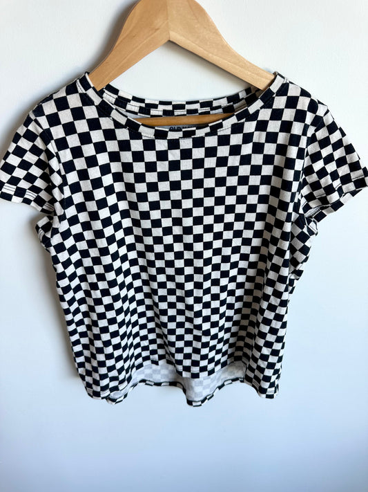 Checkered T-shirt / 10-12 years