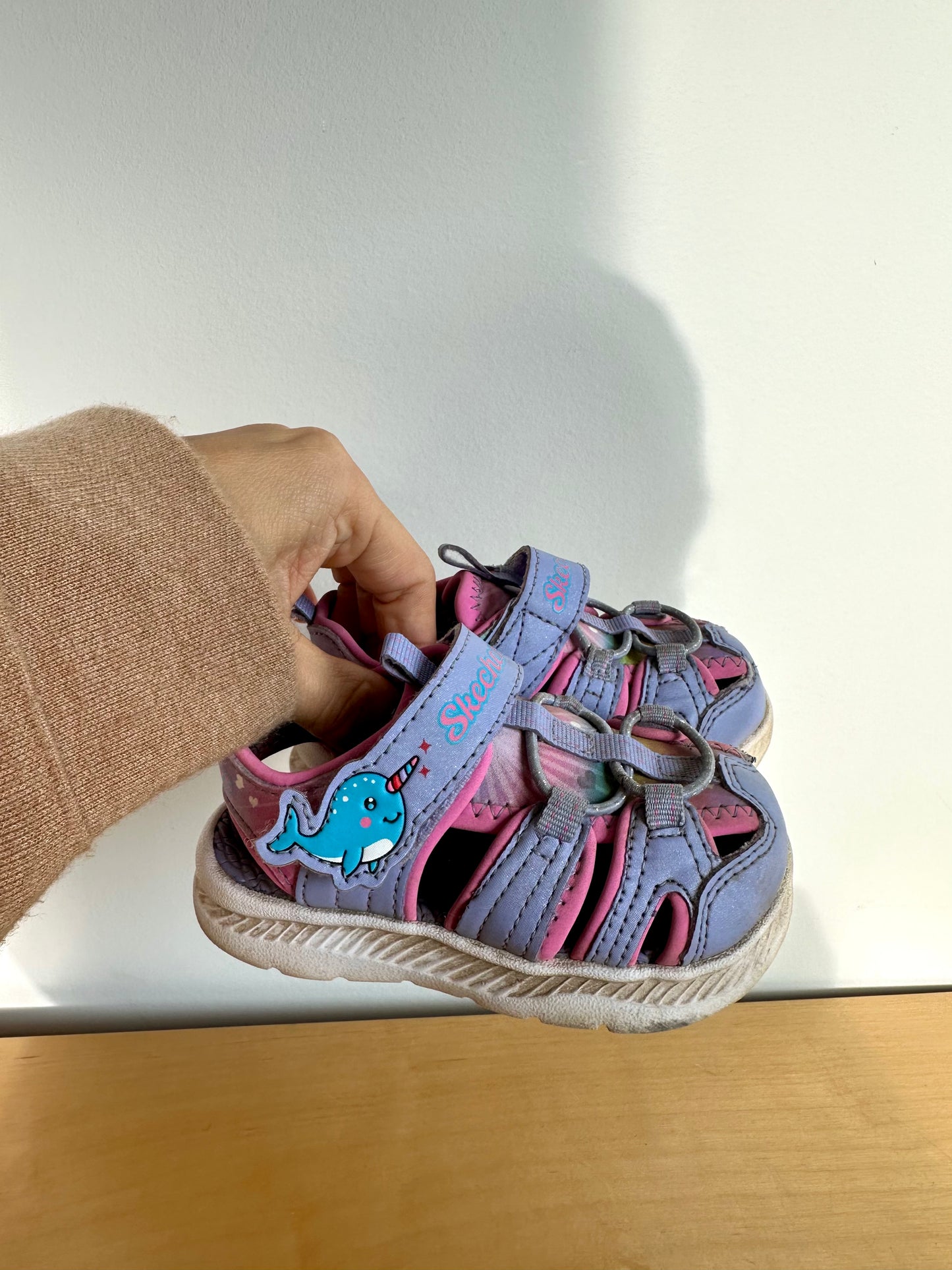 Sketchers Narwhal Sandals / Size 5 Toddler