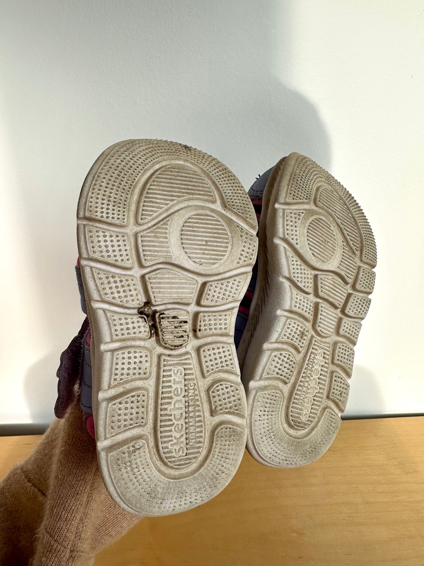 Sketchers Narwhal Sandals / Size 5 Toddler