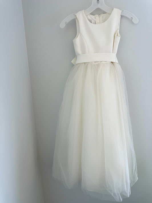 David's Bridal White Tulle Dress / 7 years