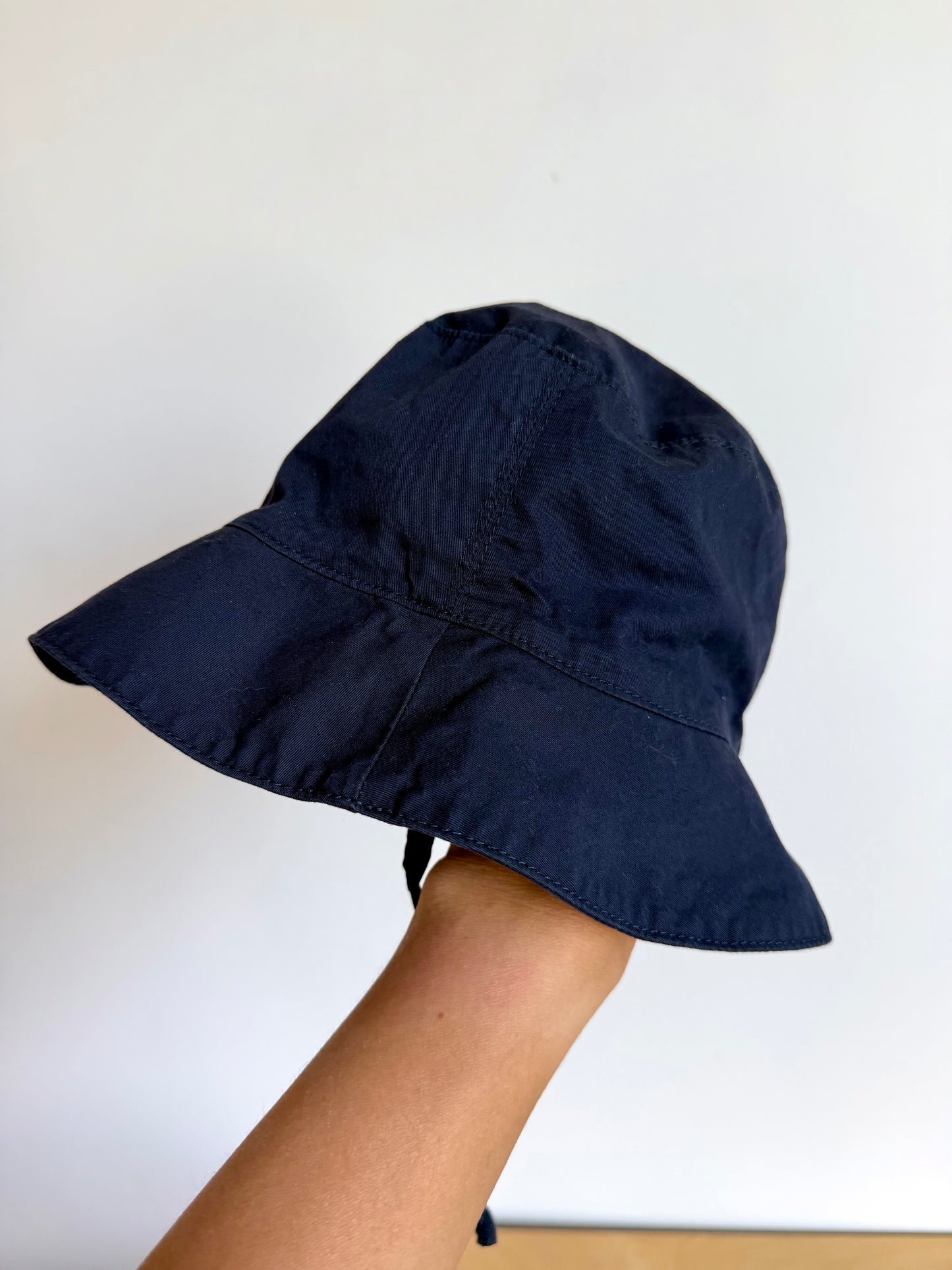 H&M Navy Bucket Hat / 2-3T