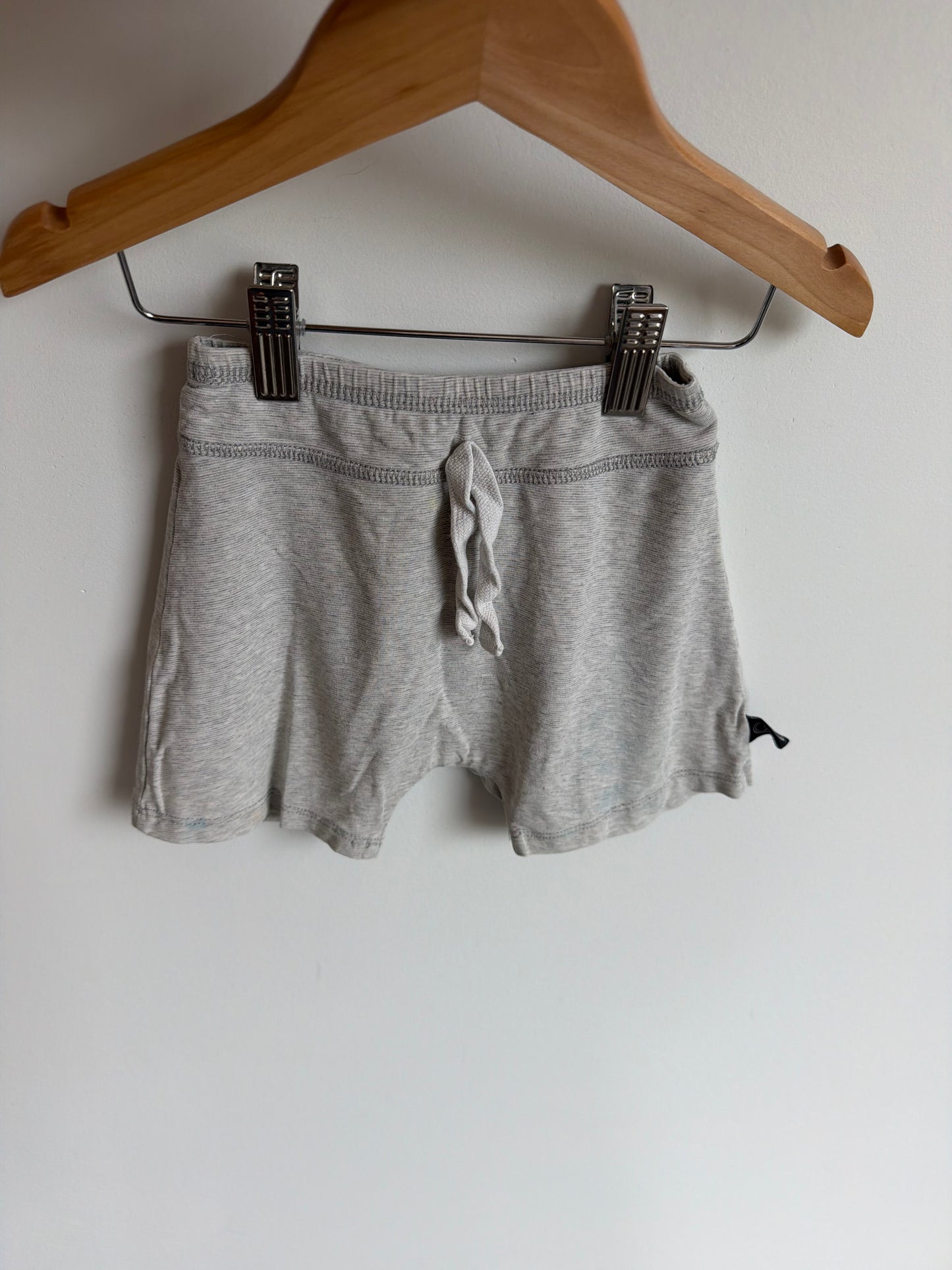 Handmade in Canada Grey Shorties / 3T
