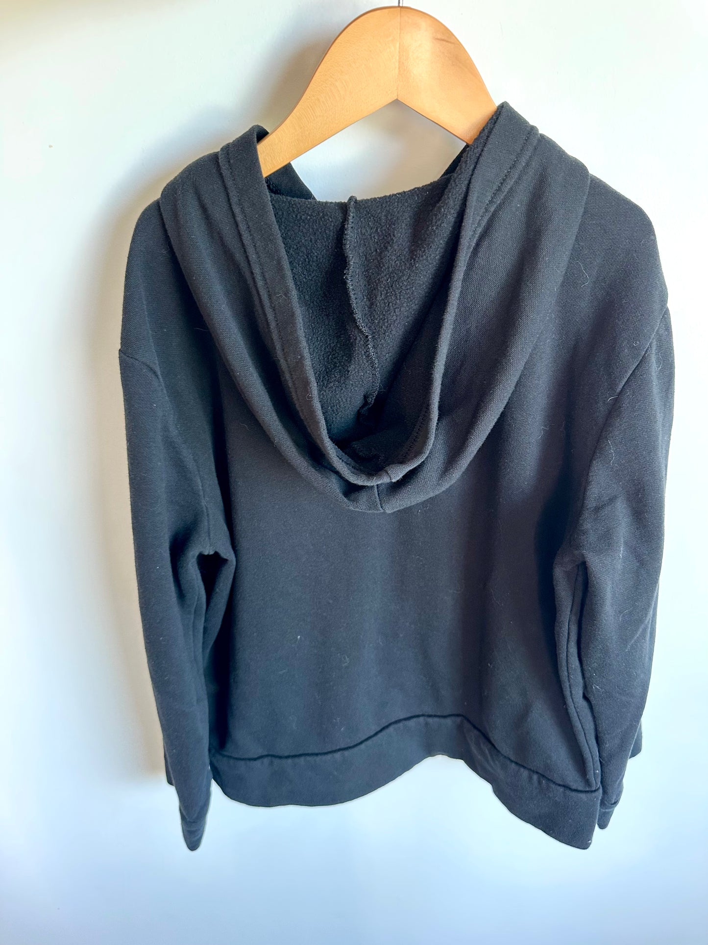 Black Hoodie / 10-12 years