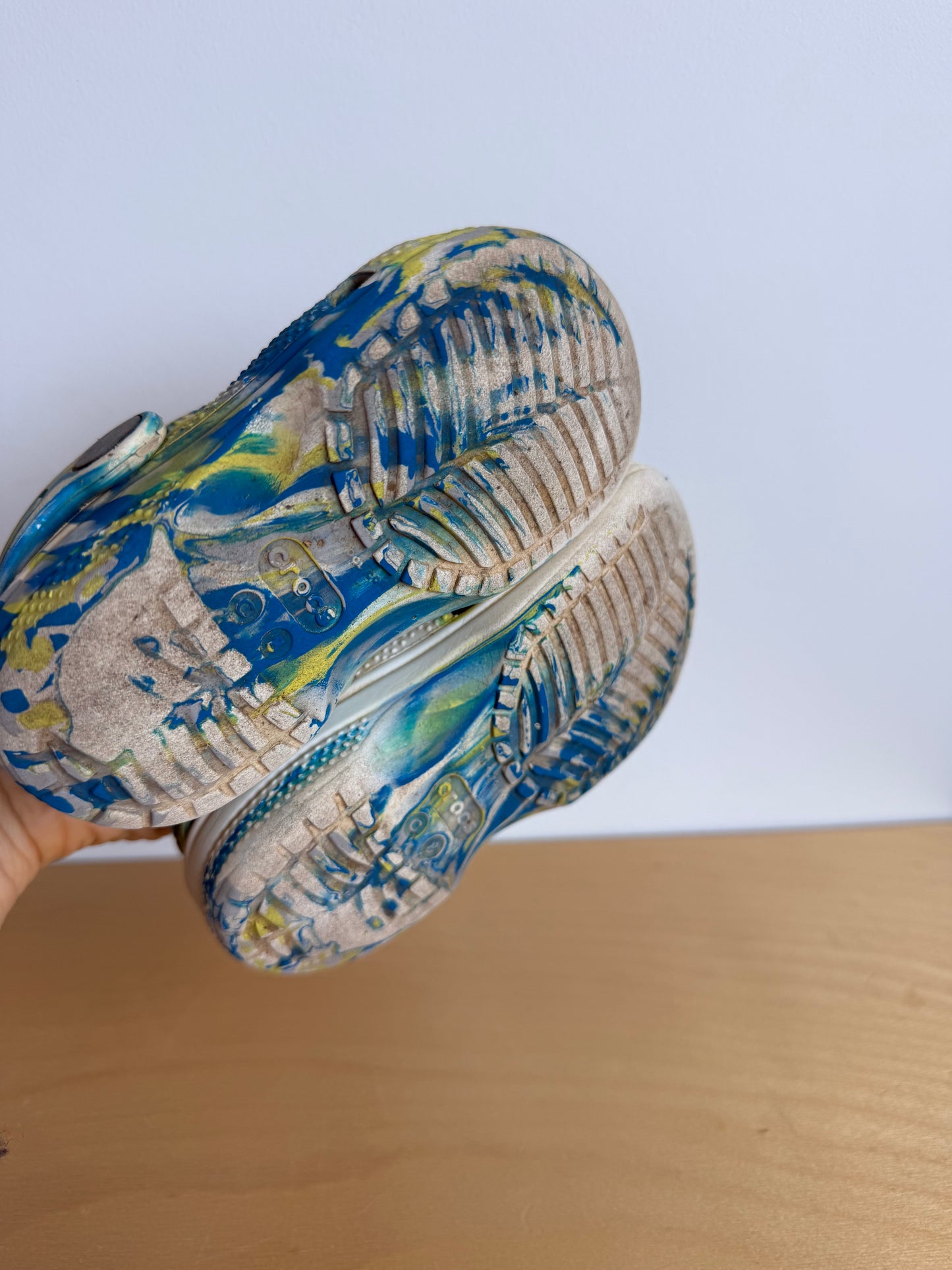Crocs Water Color Sandals / Size 8 Toddler