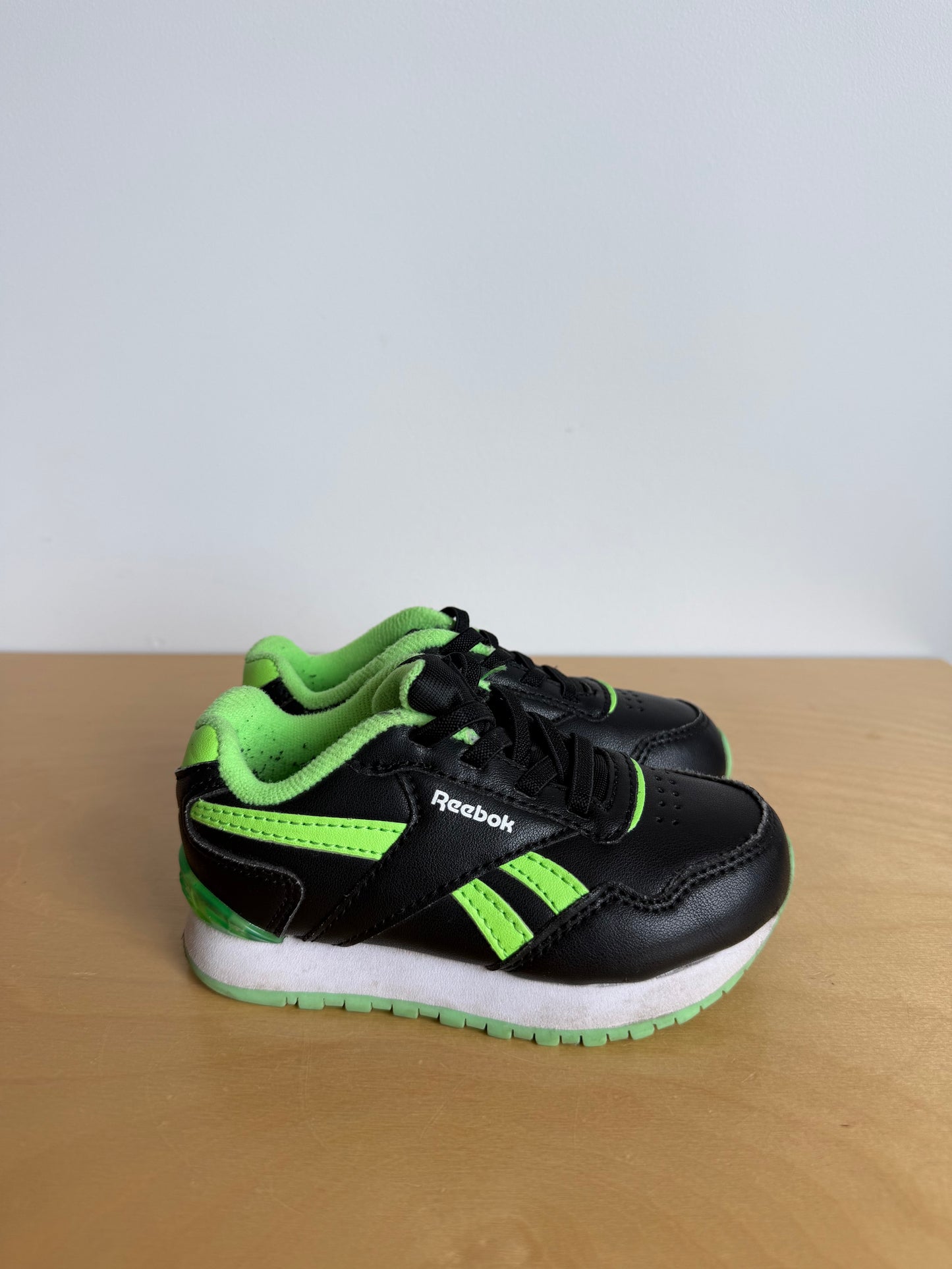 Reebok Black + Green No-Tie Sneakers / Size 8 Toddler