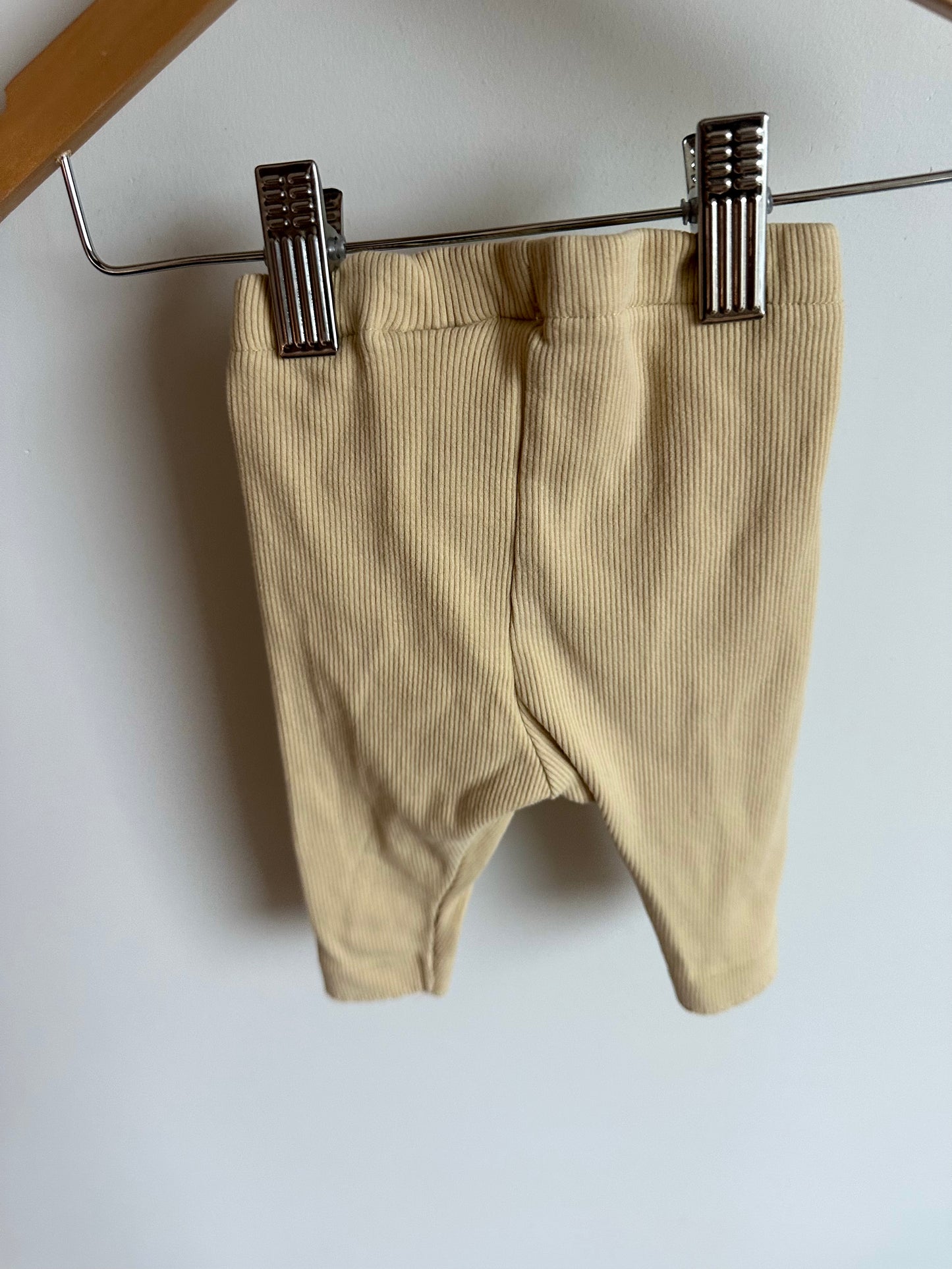 Pale Yellow Ribbed Pants / 2-4m