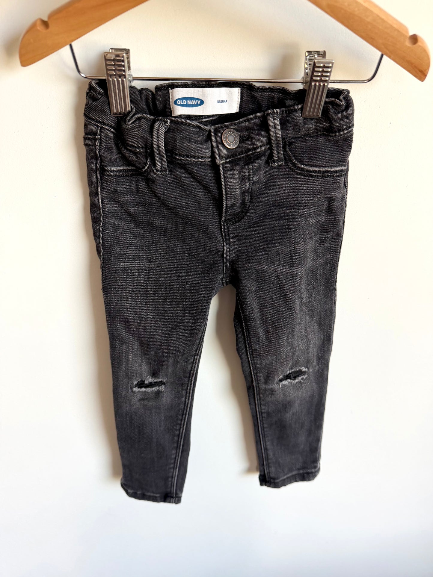 Distressed Ballerina Jeans / 3T