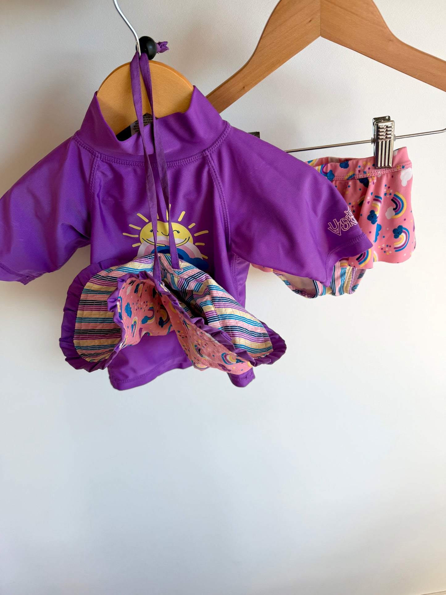 UV SKinz Two Piece Swimsuit + Hat Set / 12-18m