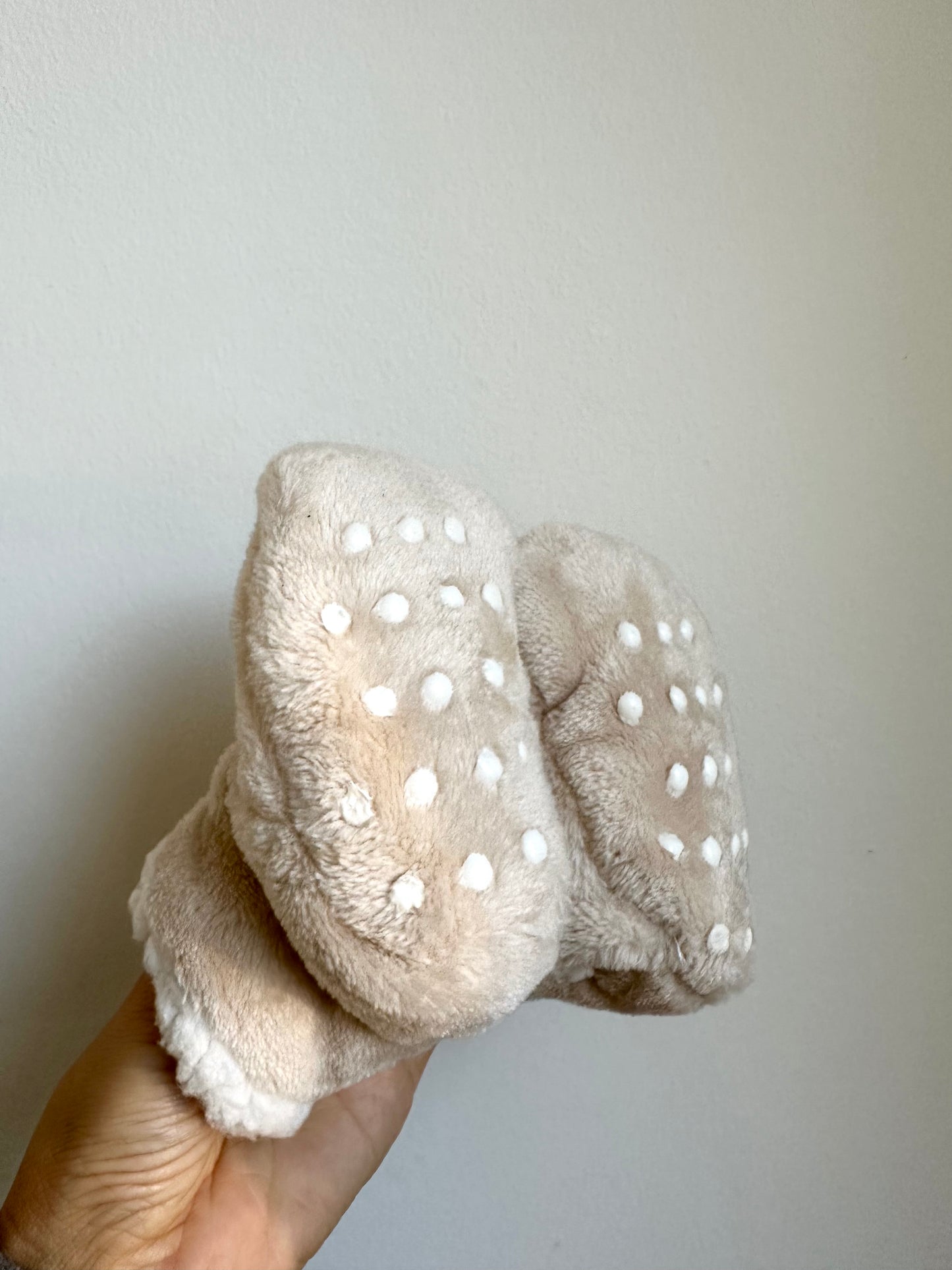 Fleece Tan Slippers / 3-6m?