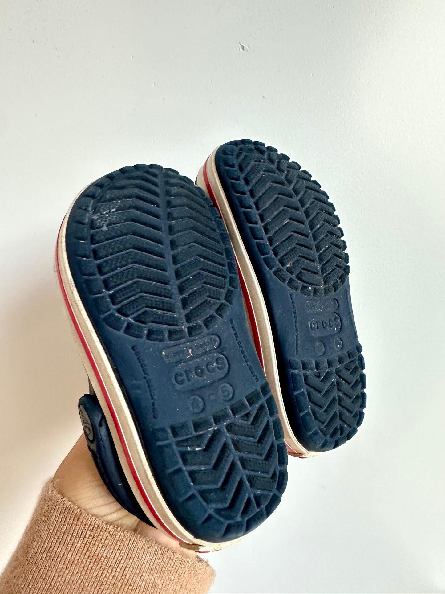 Navy Croc Sandals with Red Stripe / Size 4-5 Toddler