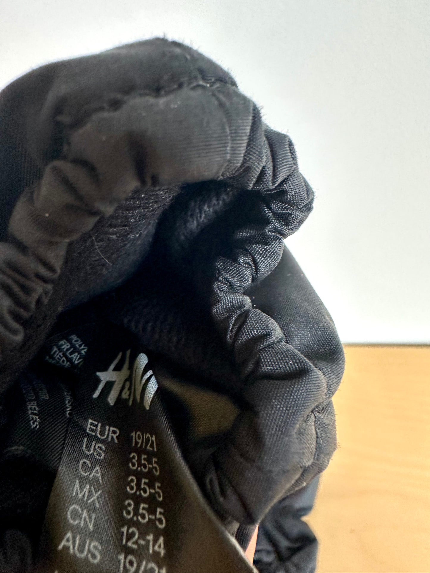 Slip On Soft Sole Boots / Size 3.5-5 Toddler