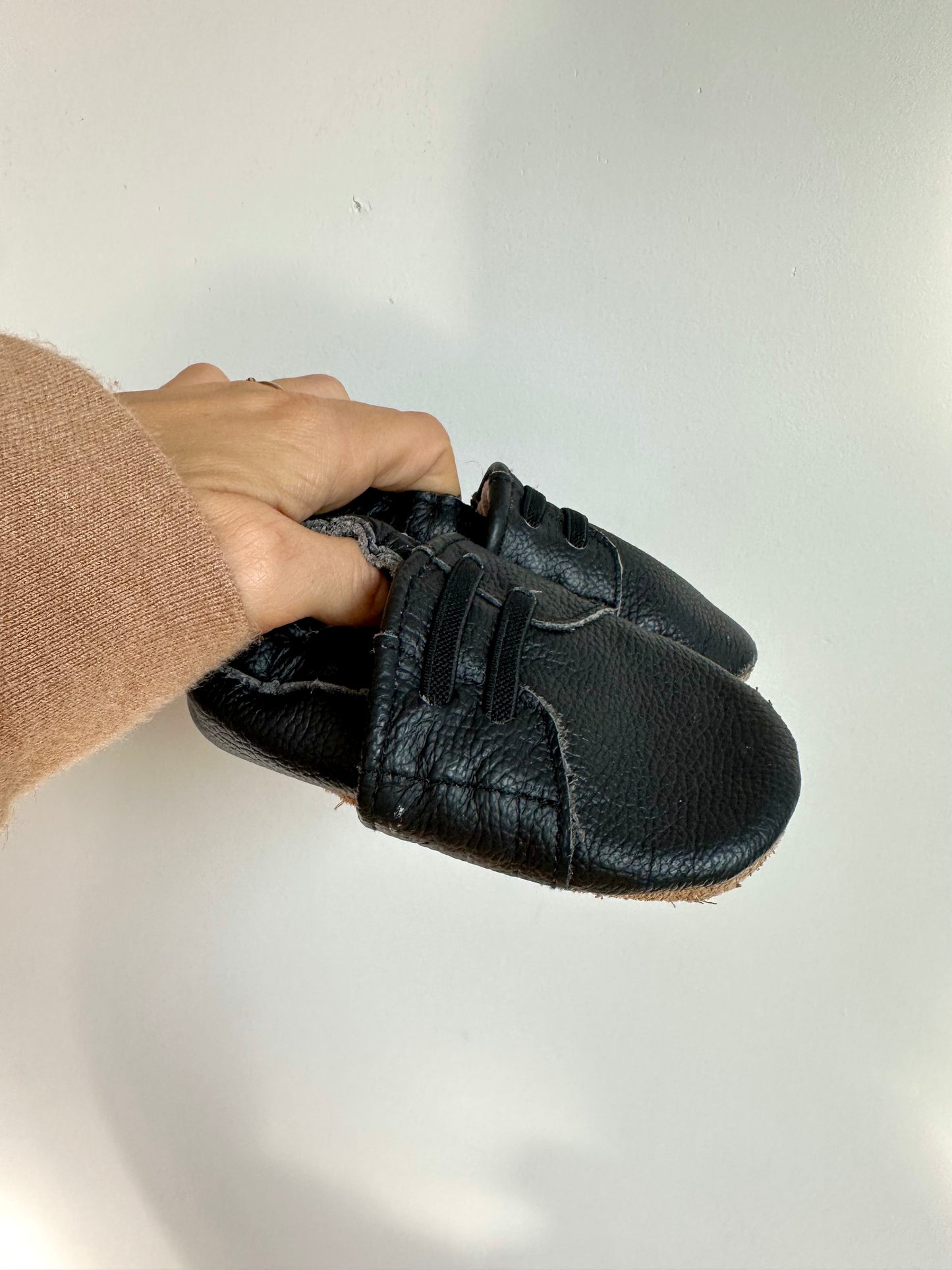 Black Leather Soft Sole Shoes (PLAY) / Size 4 Toddler?