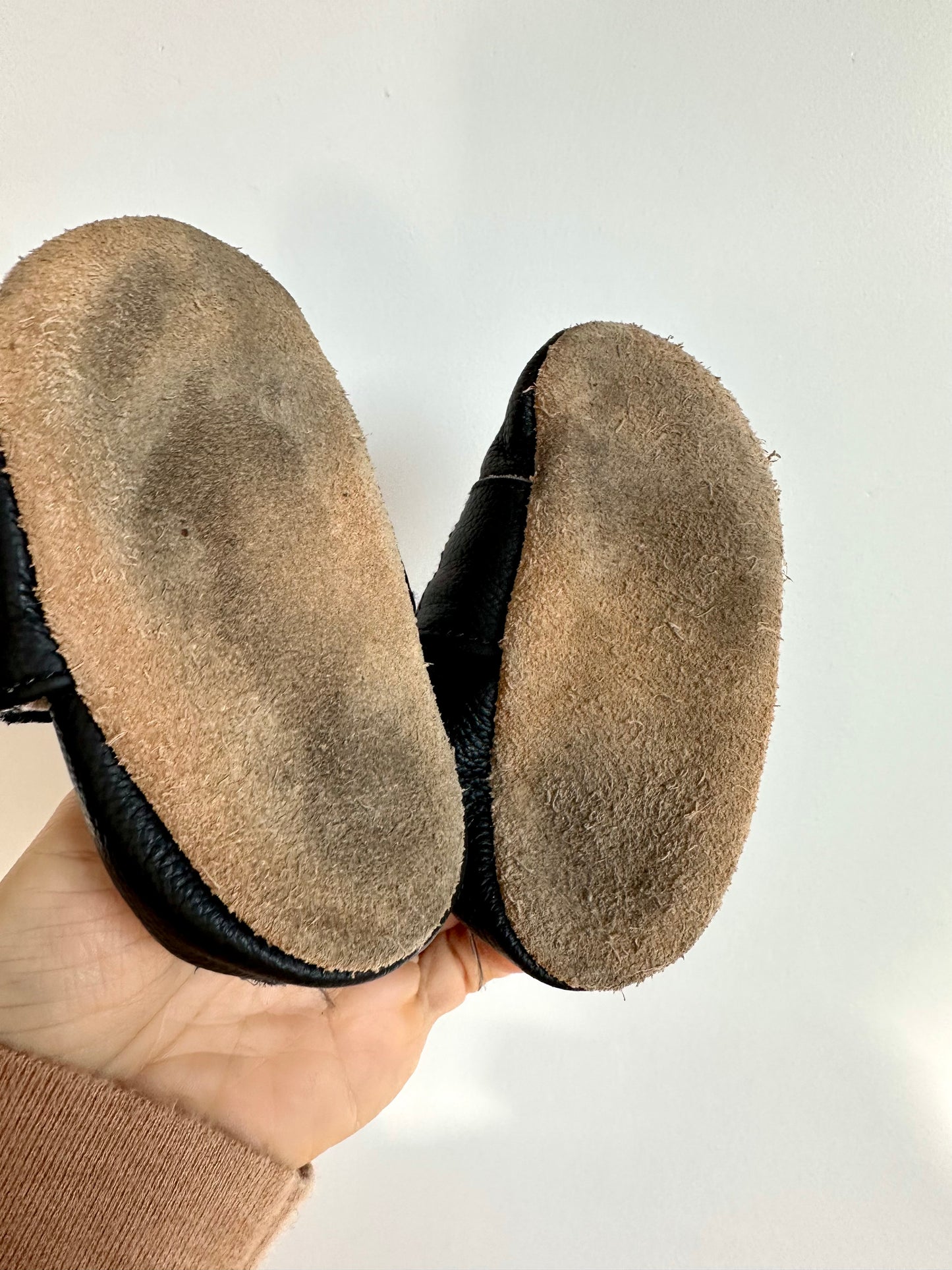 Black Leather Soft Sole Shoes (PLAY) / Size 4 Toddler?