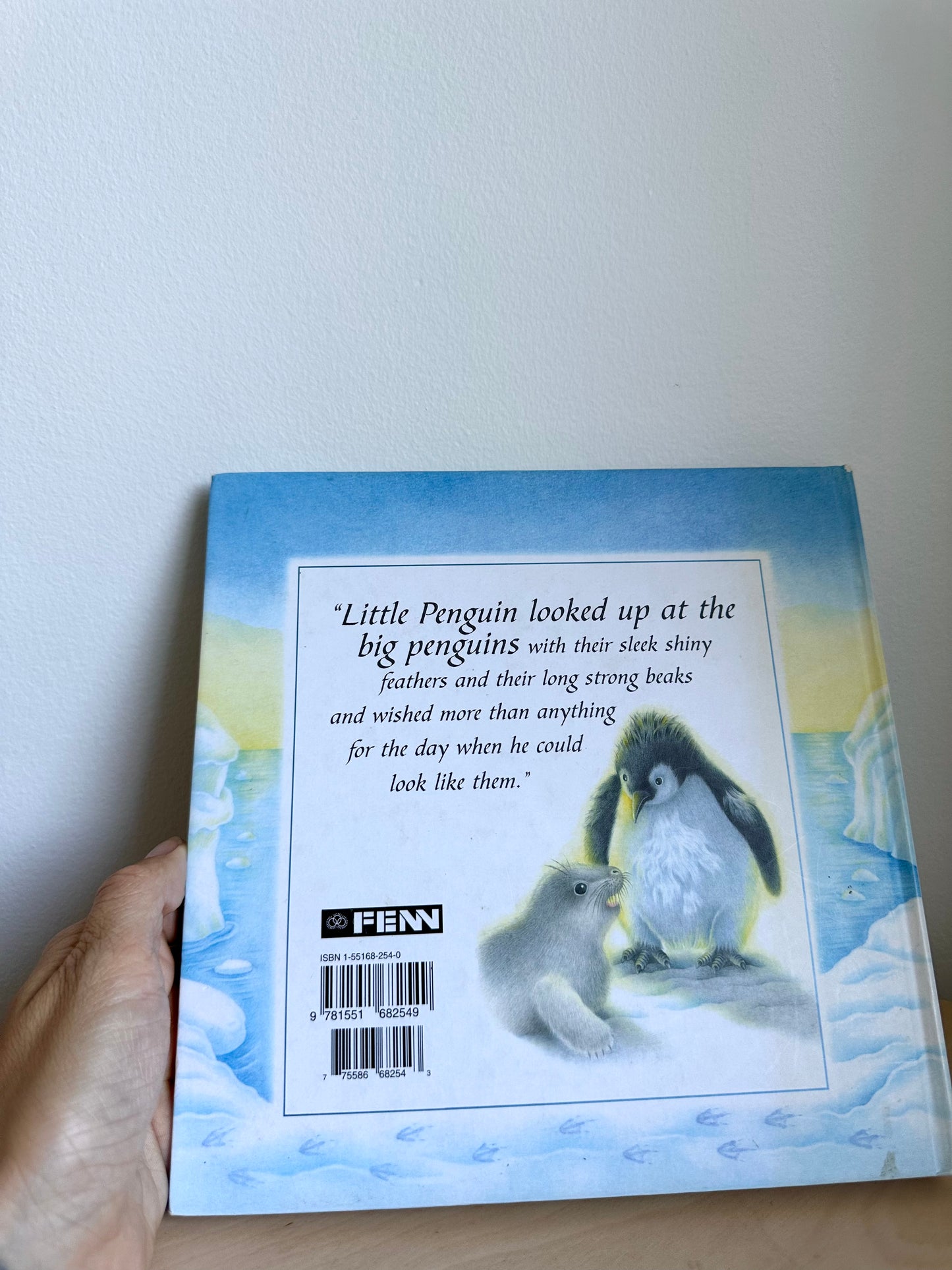 The Little Penguin Hardcover Book / 2-5 years