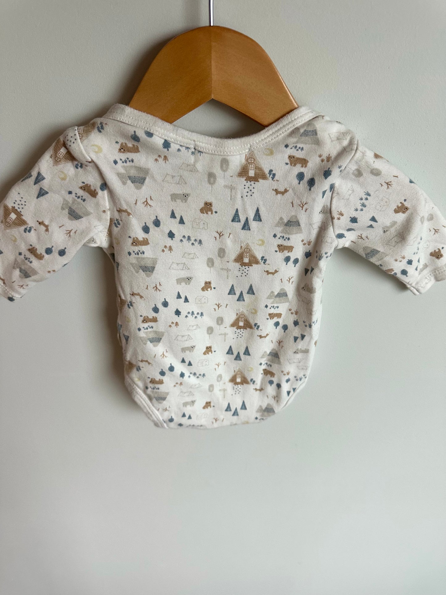 Woodlands White Longsleeve Bodysuit / 0-3m