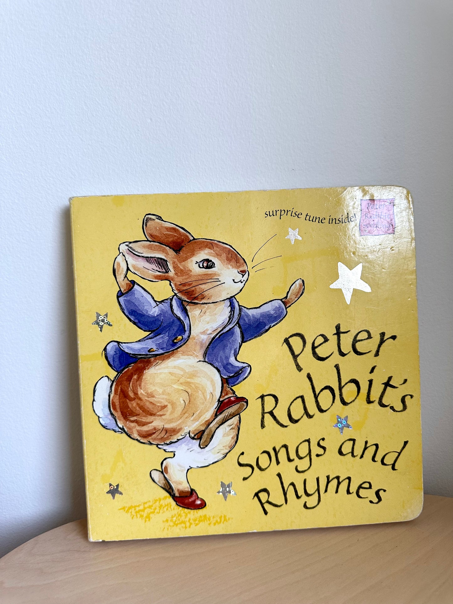 Peter Rabbit Song and Rhymes Board Book / 0-2 years