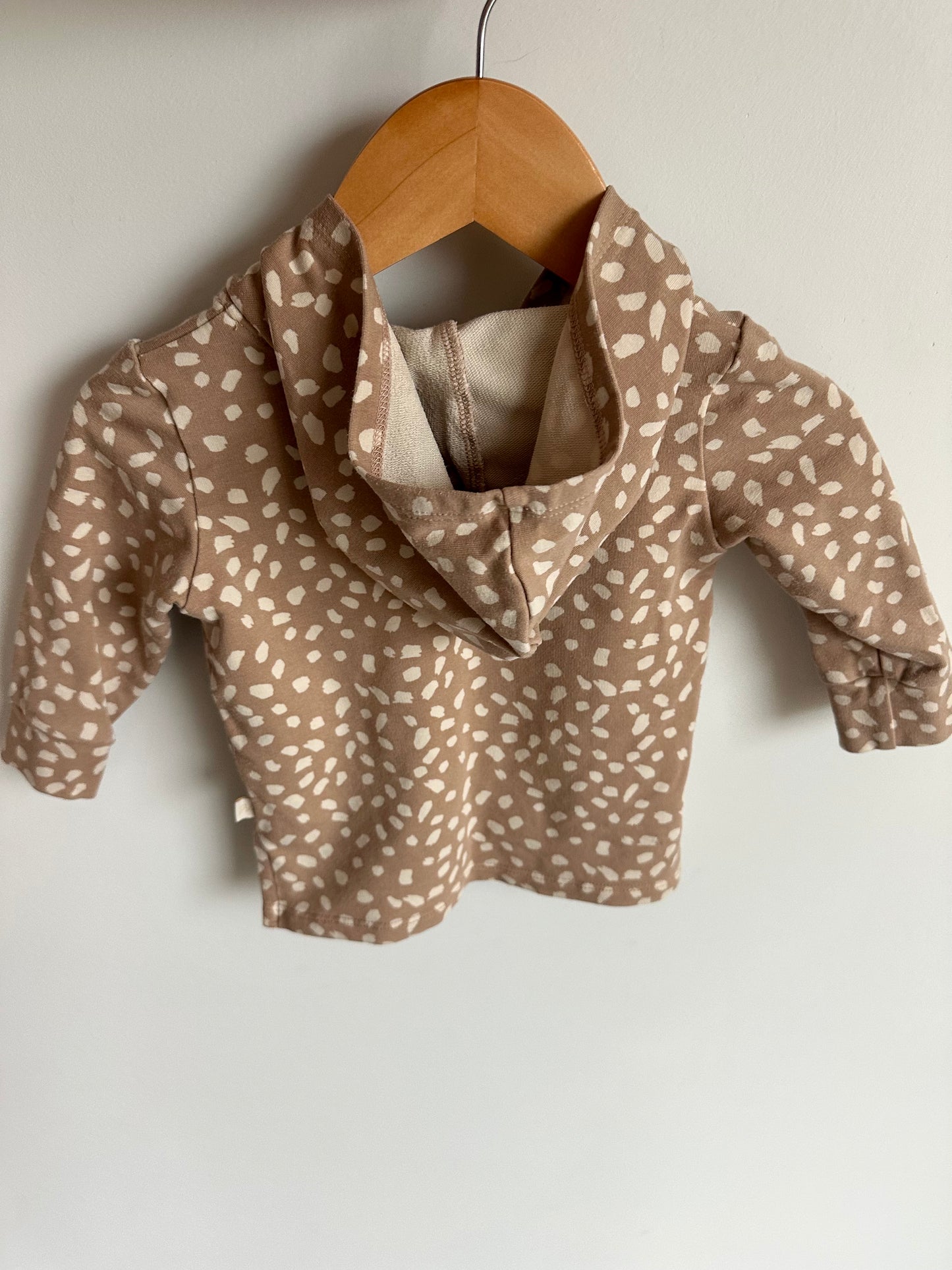 Jax + Lennon Fawn Dotted Hoodie / 0-6m